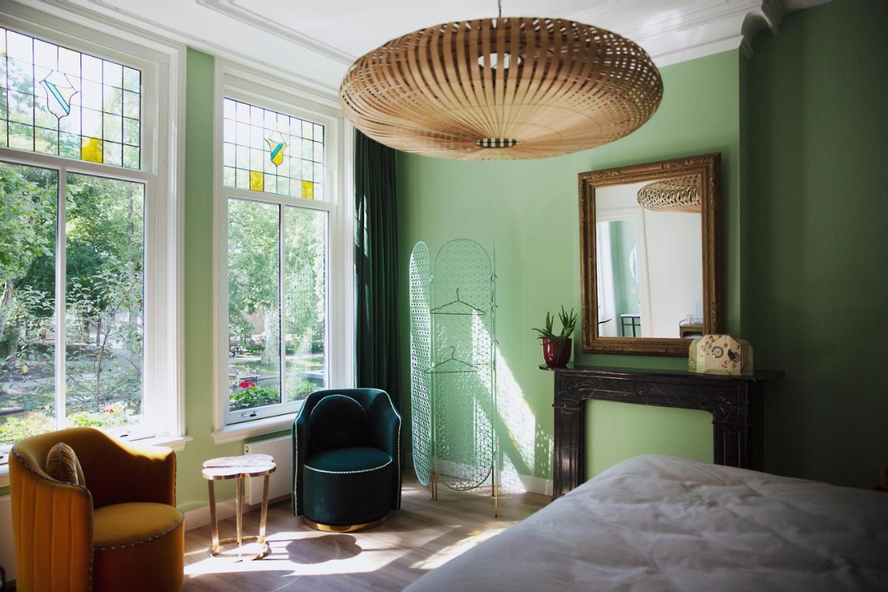 Chambre Lit King-Size avec Balcon