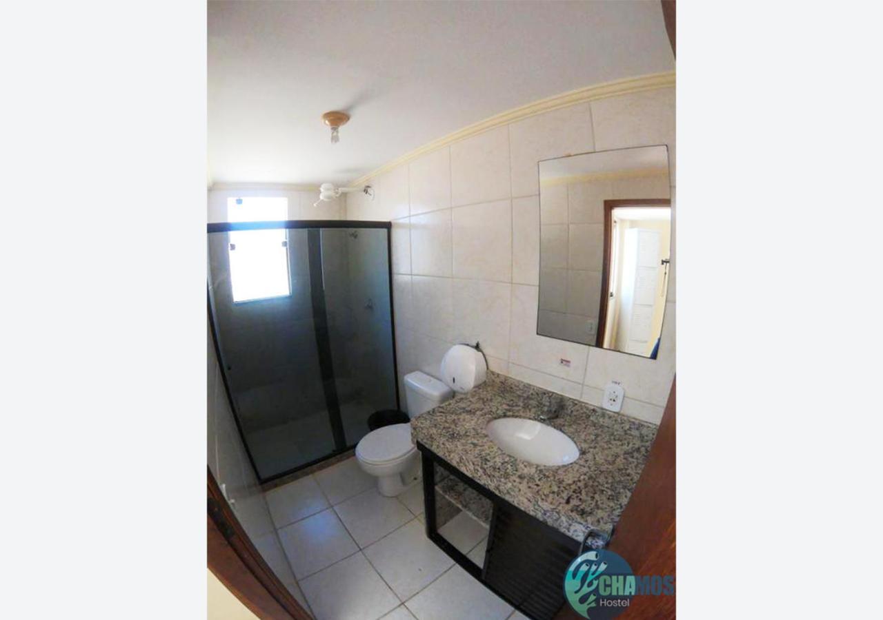 Cama em Dormitório Misto com 8 Camas