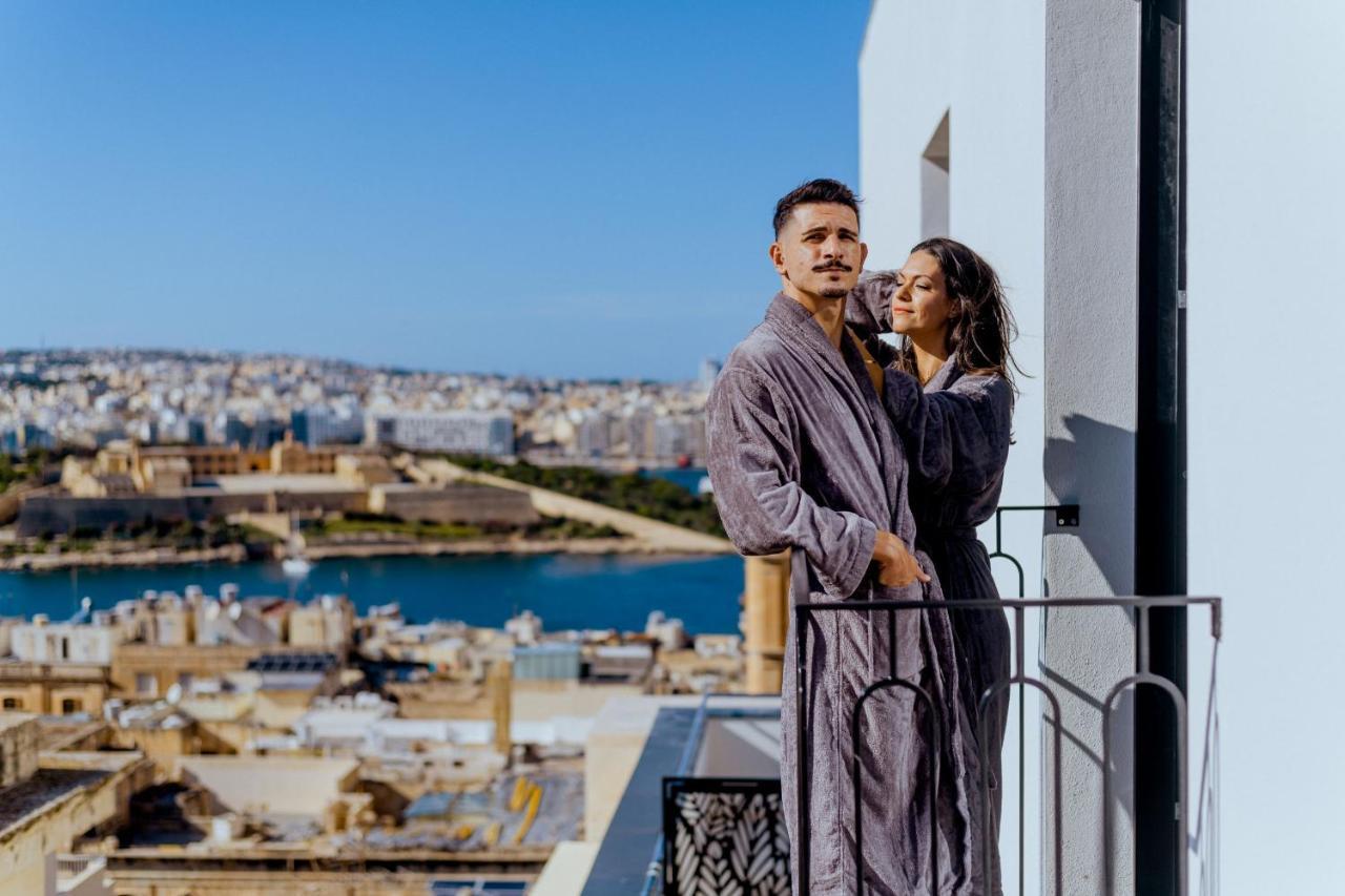 Superior Double or Twin Room with City View,1285284982:JPEG