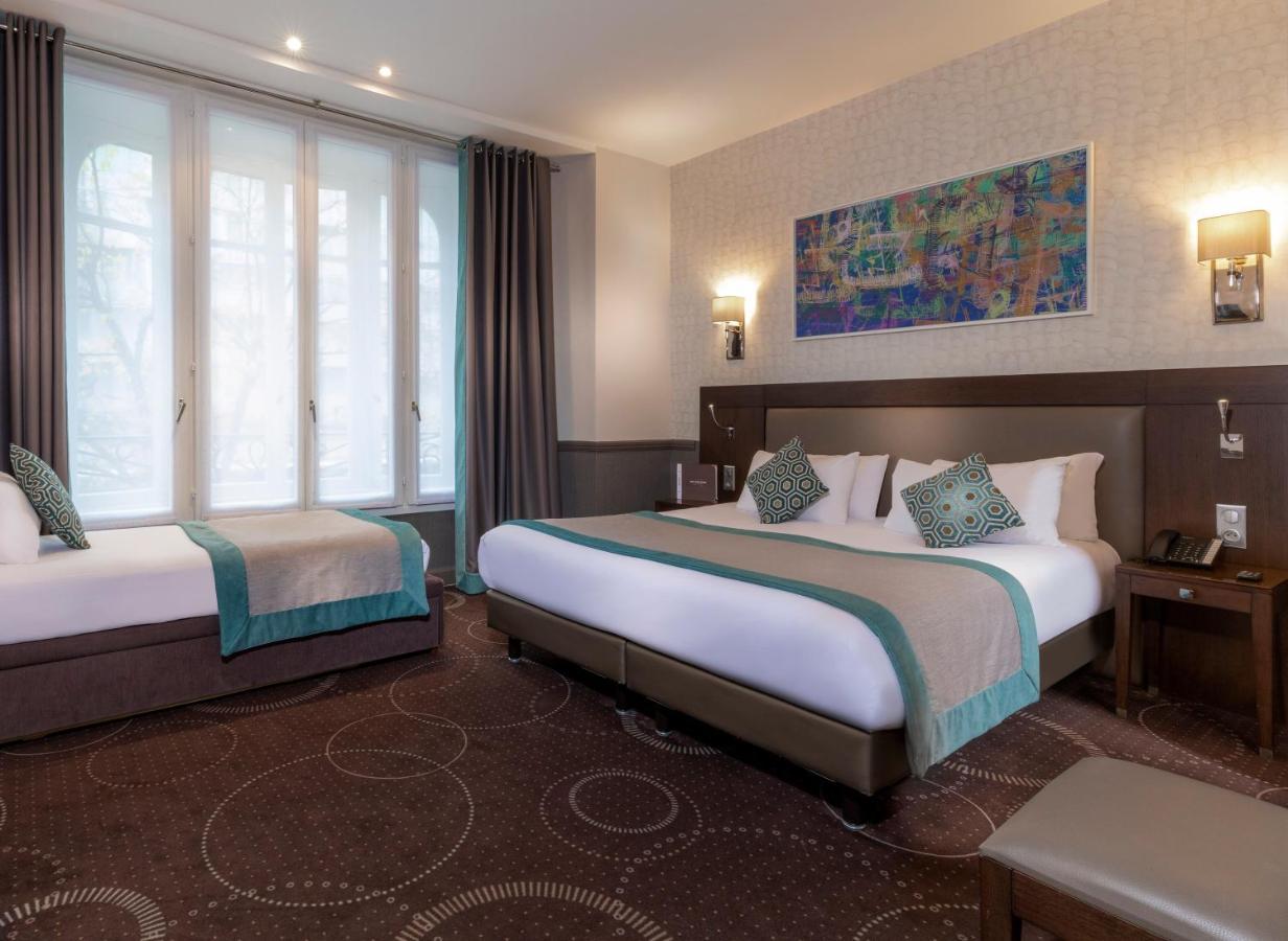 Quarto com 2 Camas de Solteiro