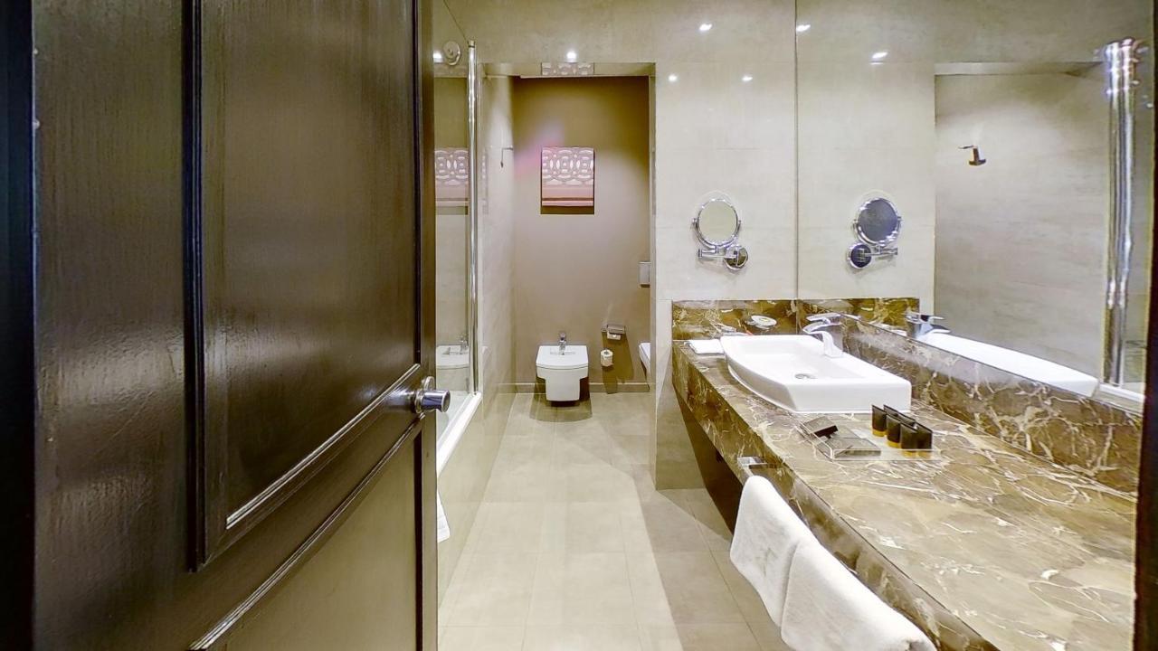 Deluxe King Room,1705589551:JPEG