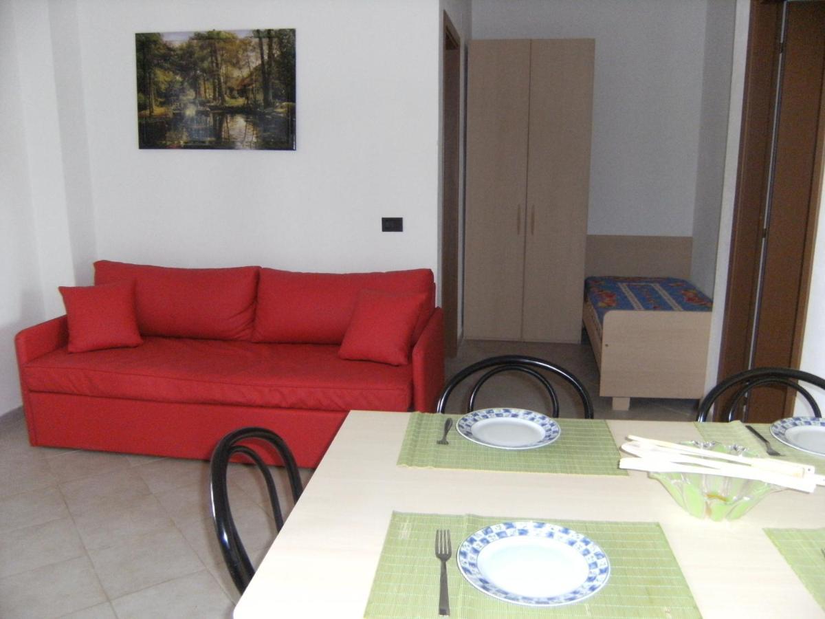 One-Bedroom Apartment,1109348160:JPEG