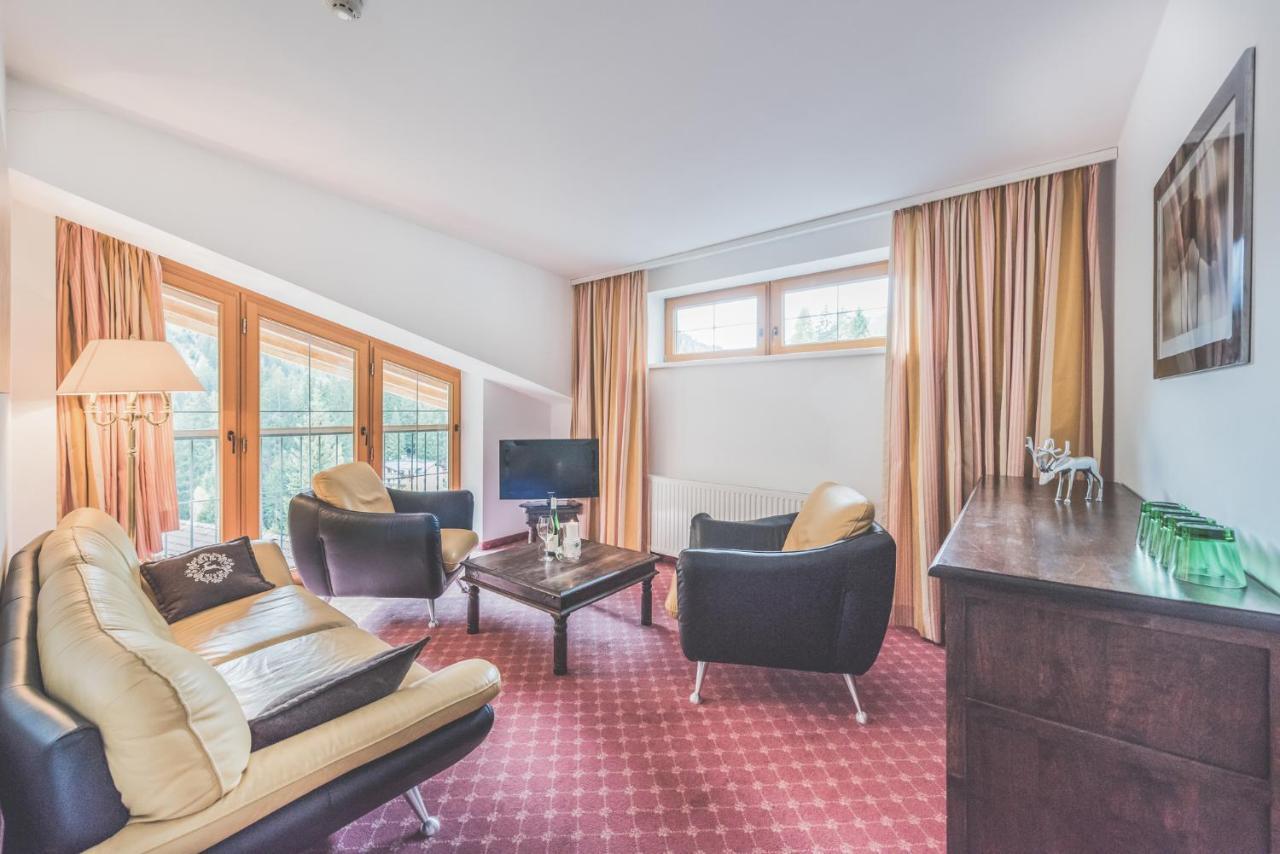 Two-Bedroom Suite,1133407188:JPEG