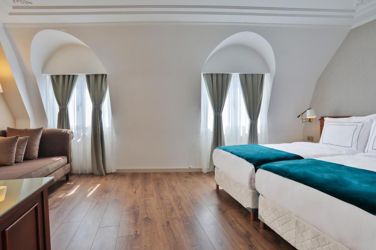 Superior Triple Room