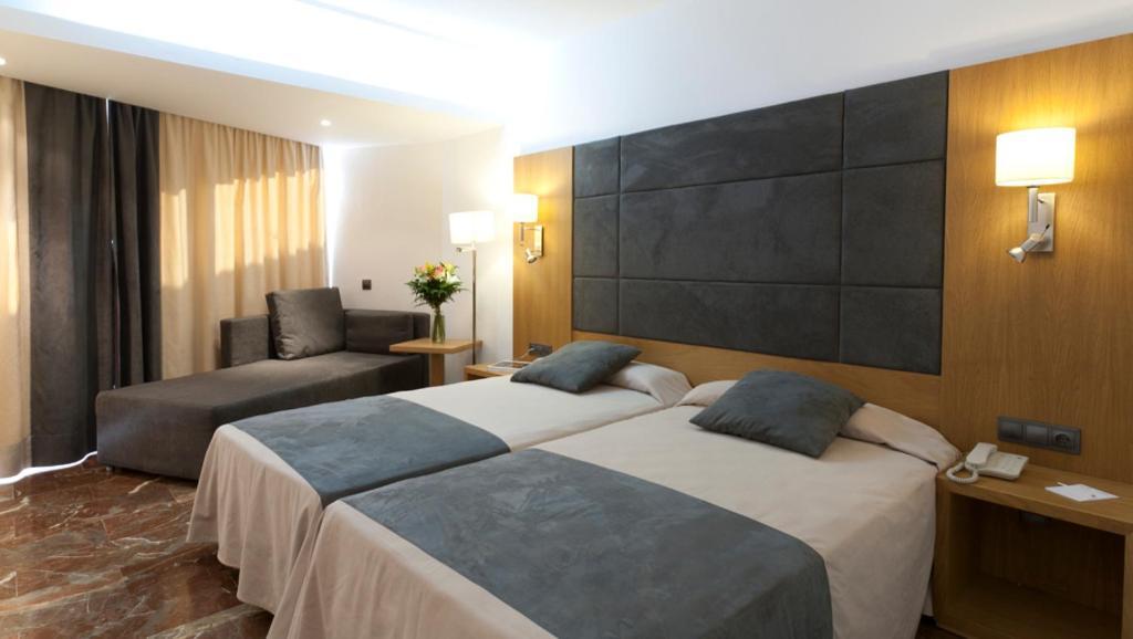 Doppelzimmer mit seitlichem Meerblick (Einzelnutzung)