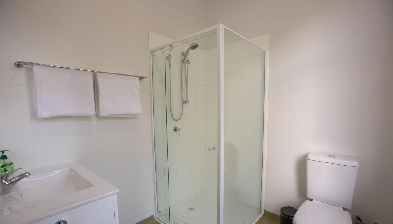 Studio 2 on Liverpool with room en-suite
