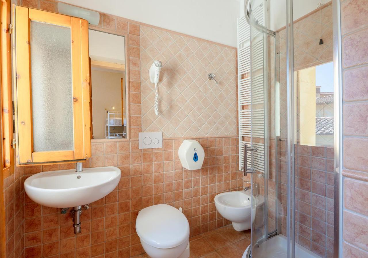 Twin Room Bathroom,1742749280:JPEG
