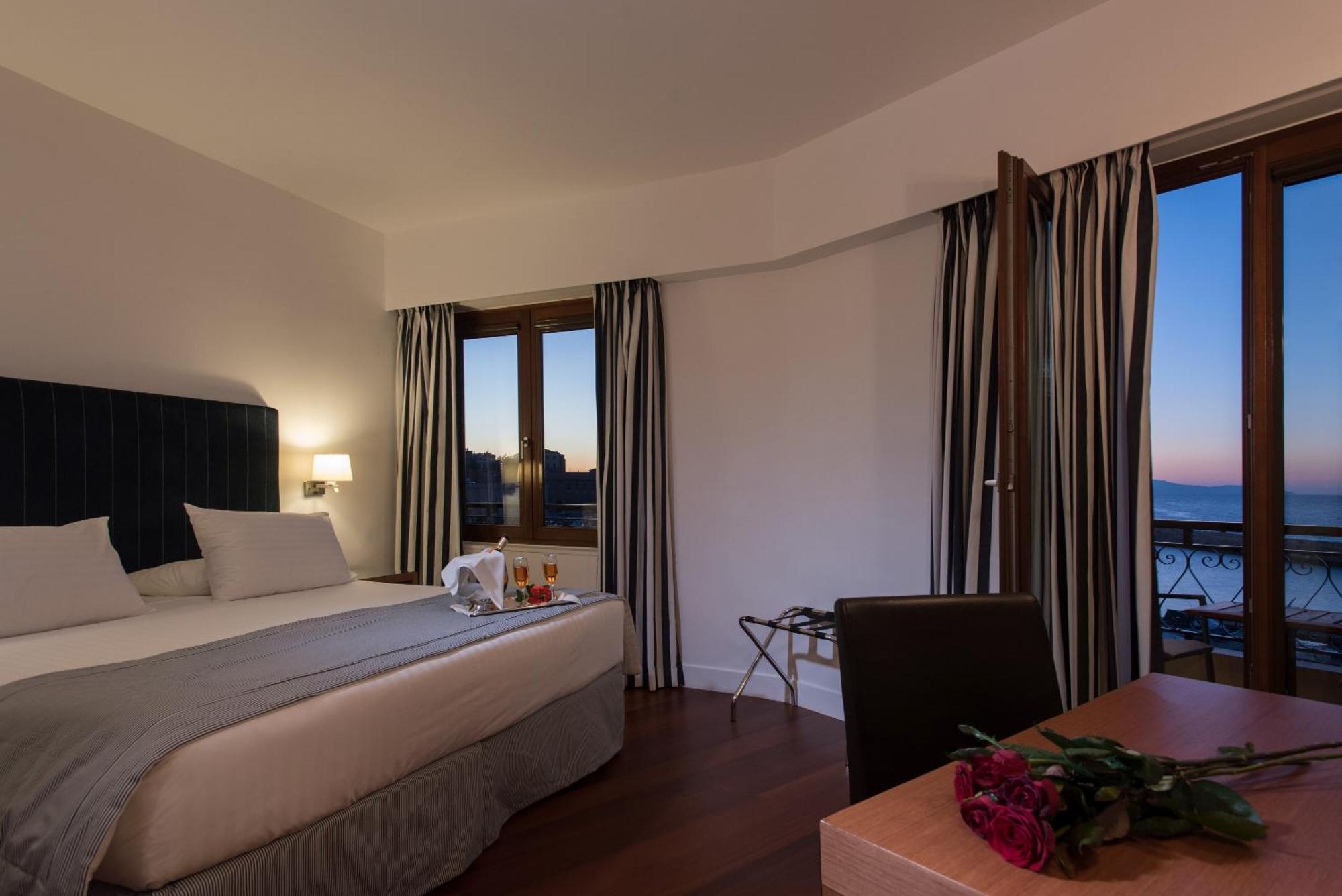 Suite mit Meerblick - offenes Bad