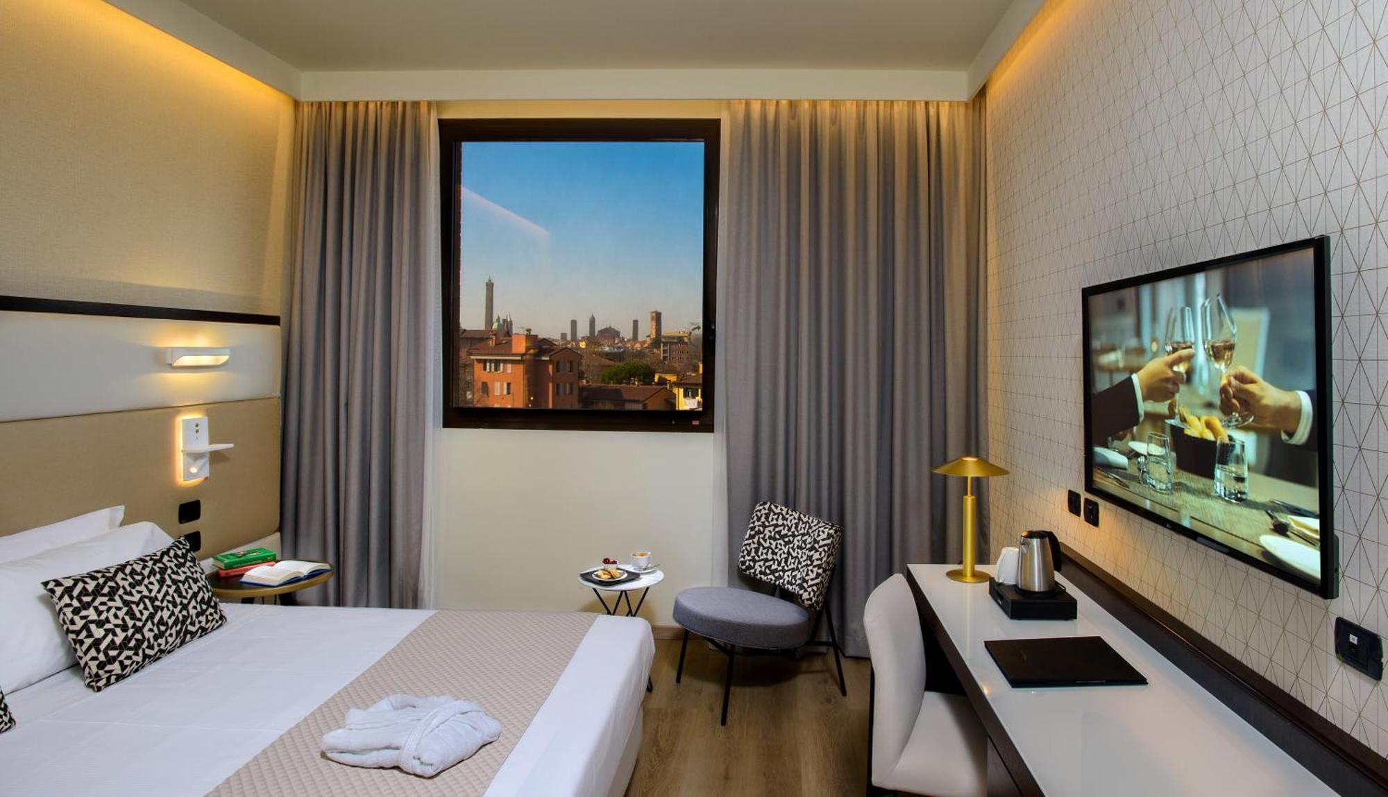 Superior Double Room City View