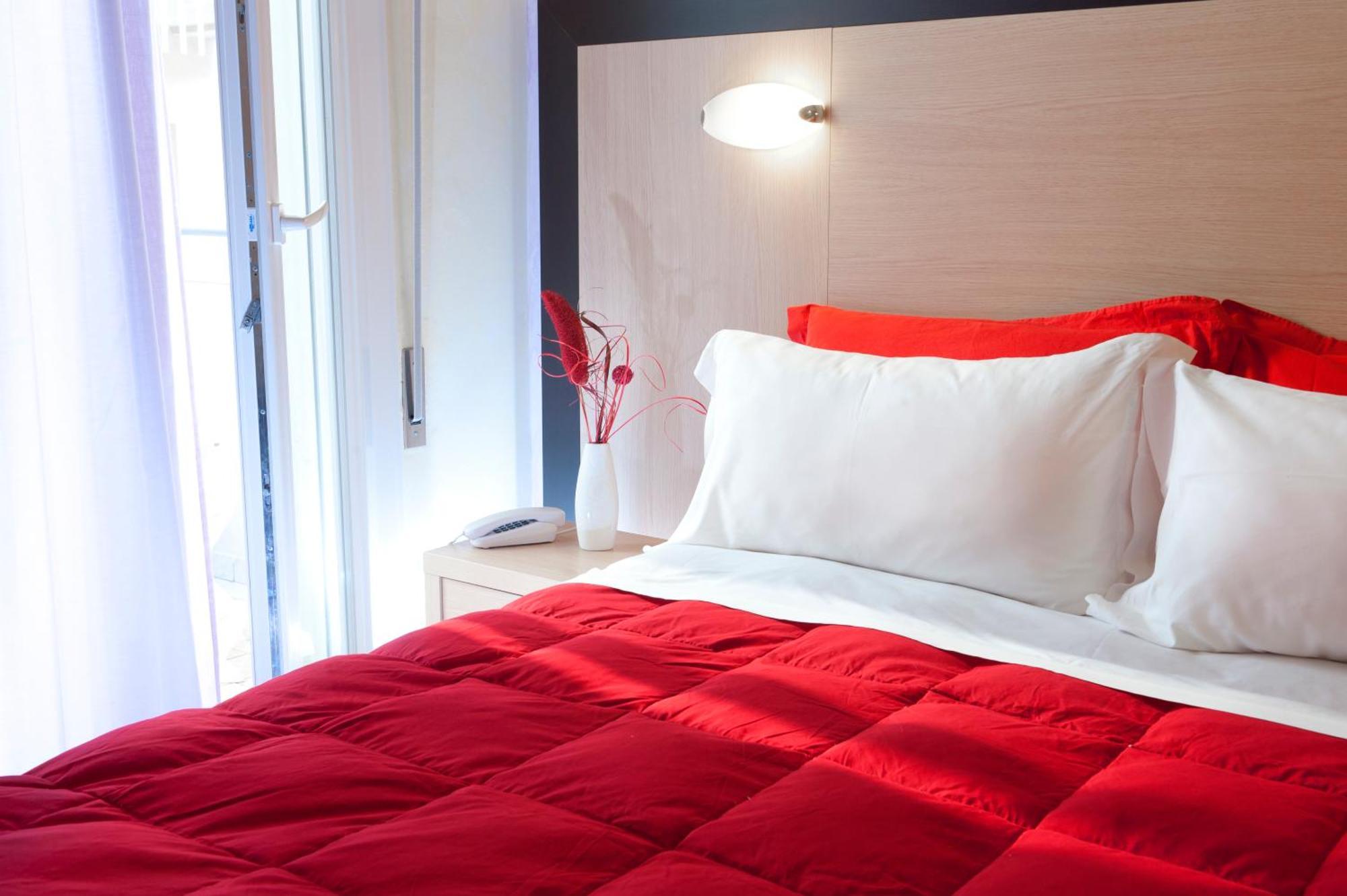 Double or Twin Room,1071035899:JPEG