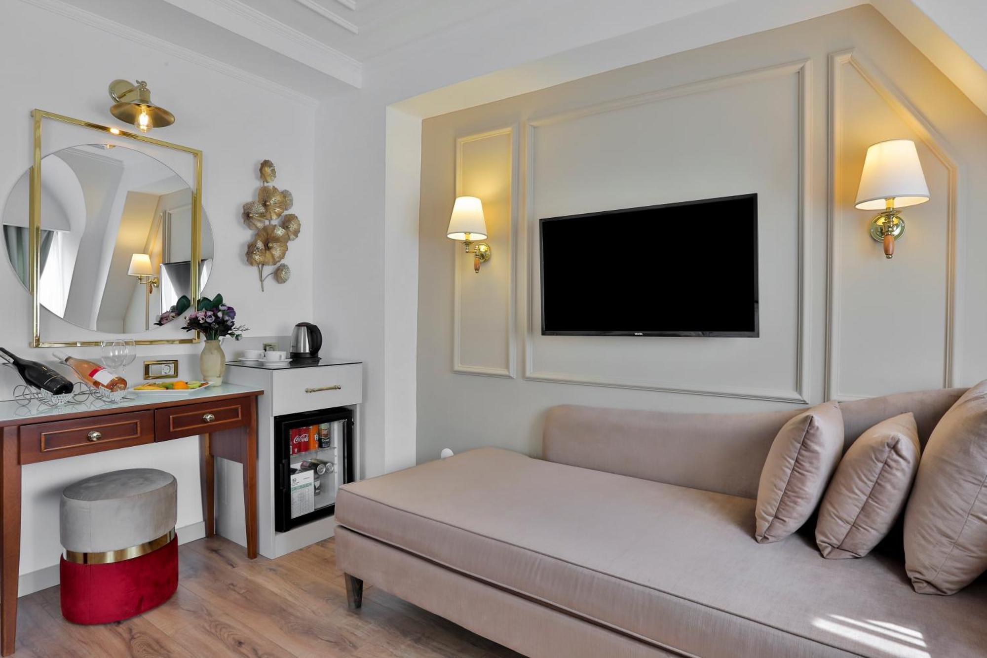 Superior Triple Room