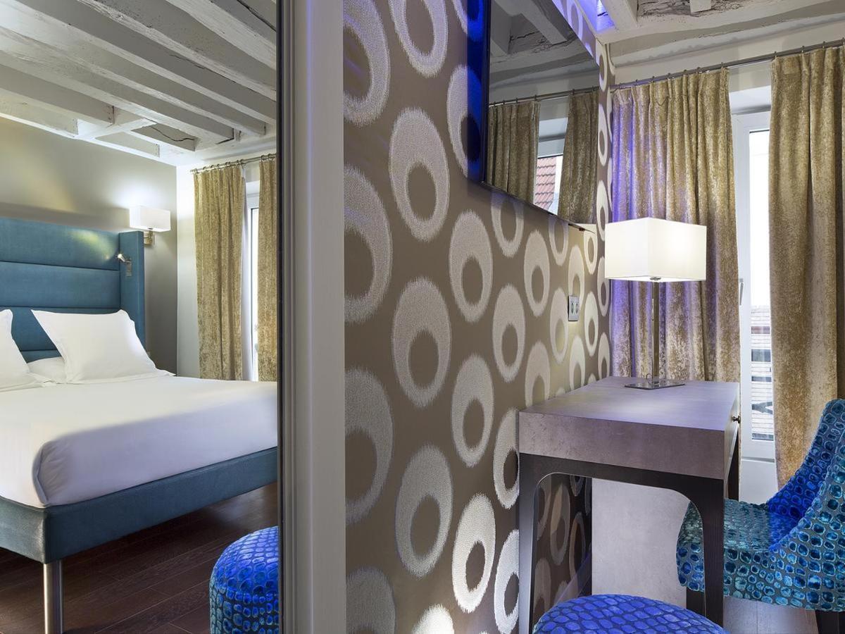 Dos habitaciones dobles adyacentes