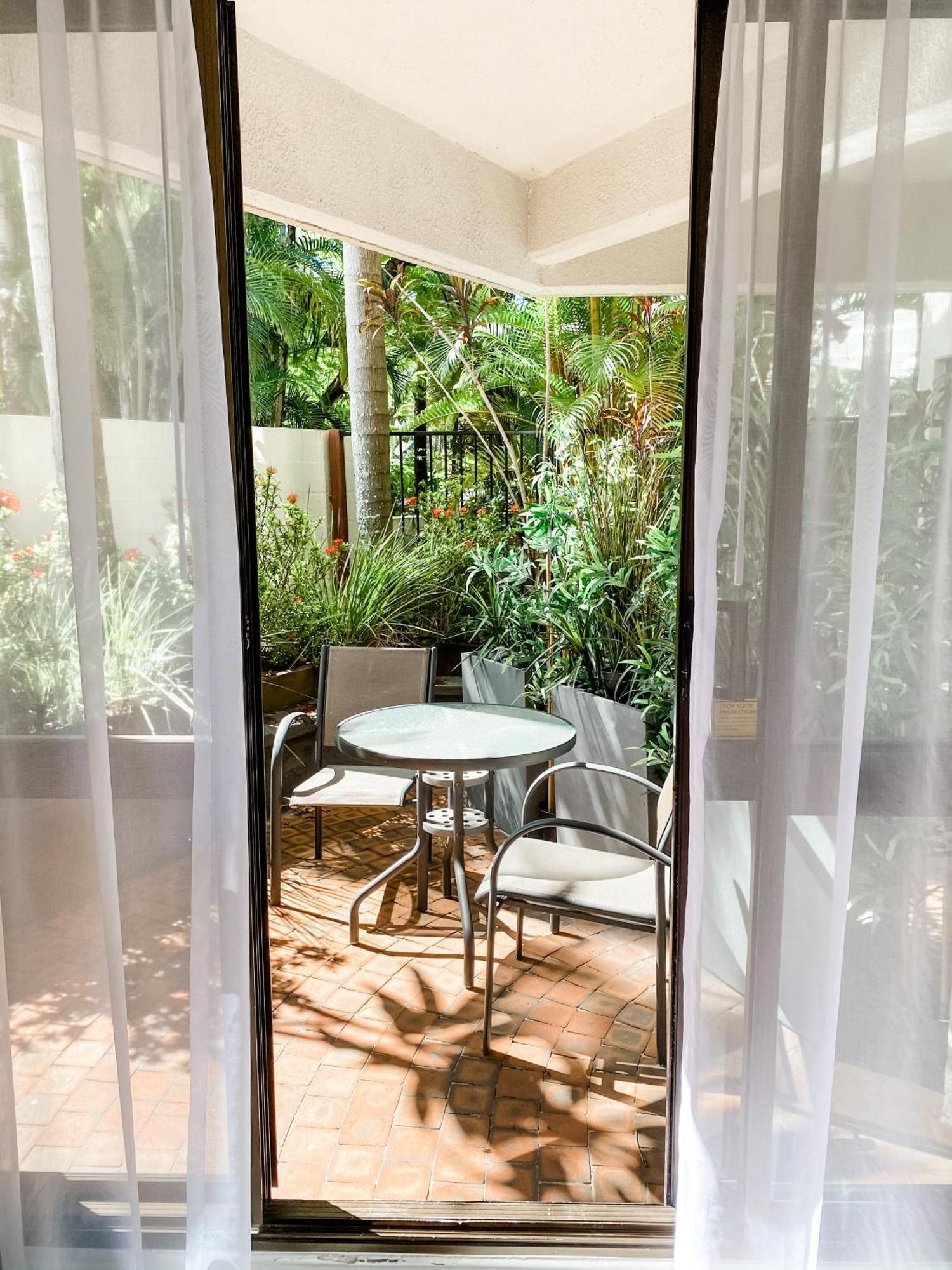 Superior One-Bedroom Apartment