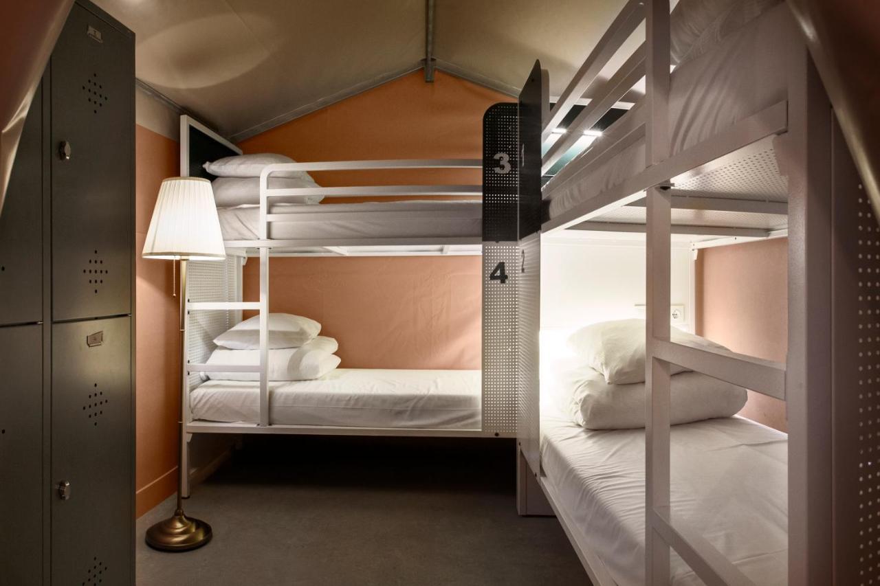 Bed 4-Bed Mixed Tent