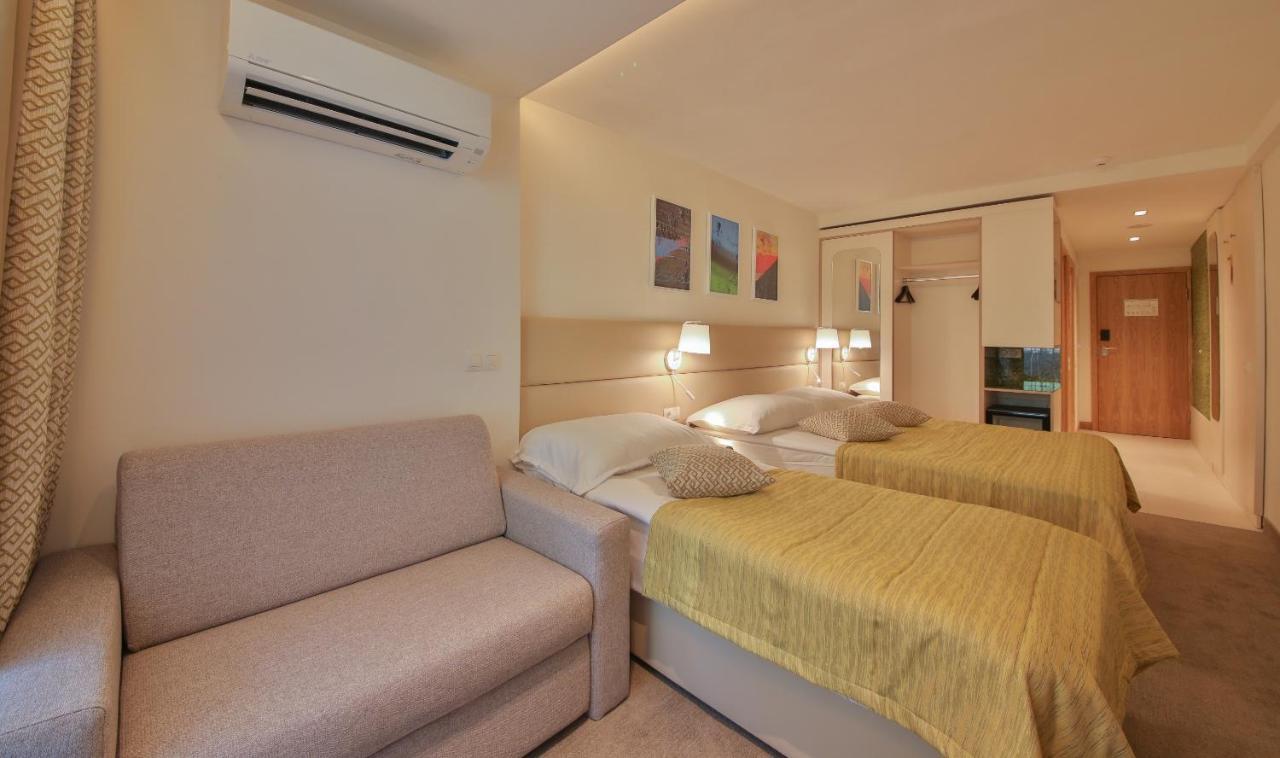 Deluxe Double or Twin Room Aquapark Access