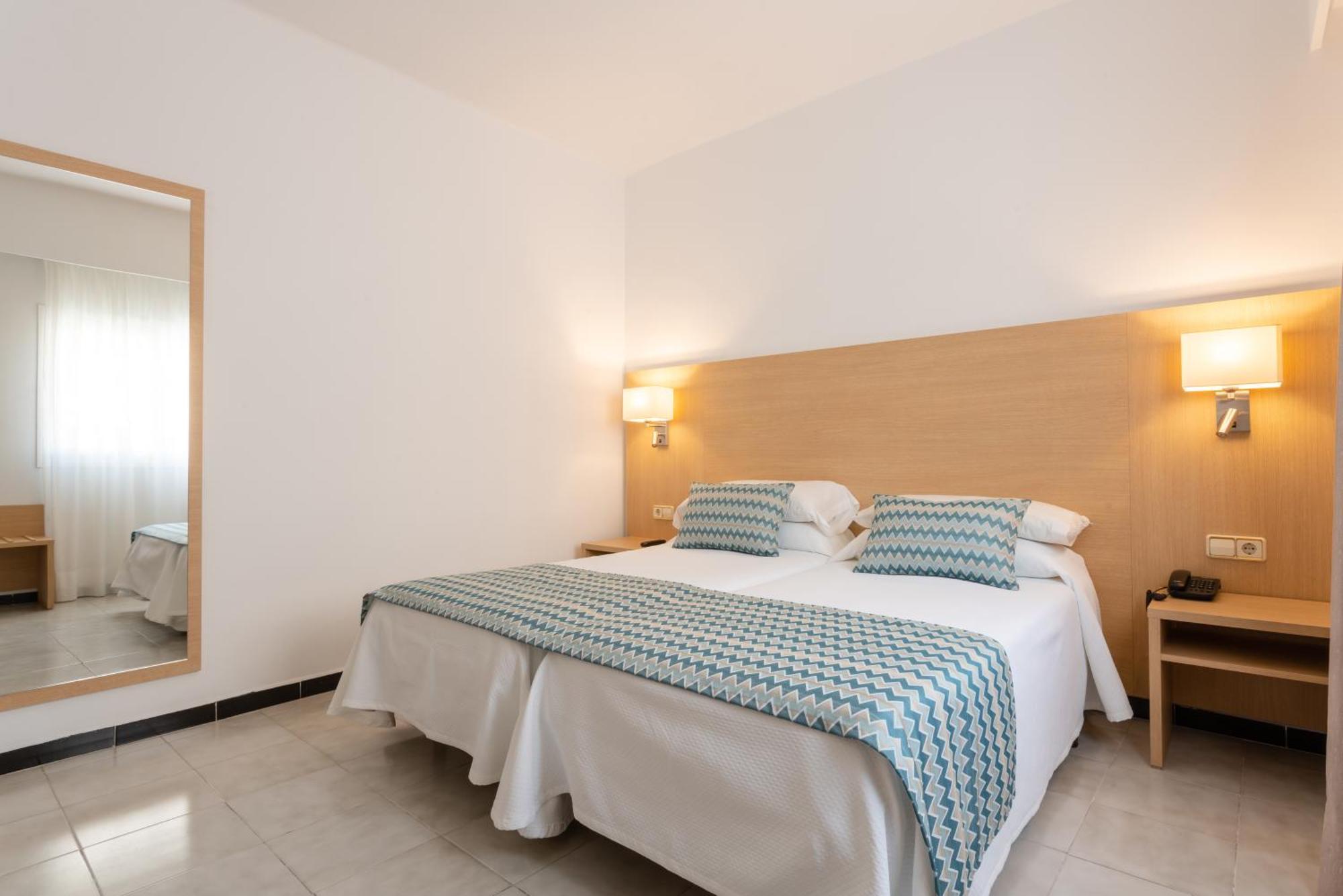 Double Room,1272330469:JPEG