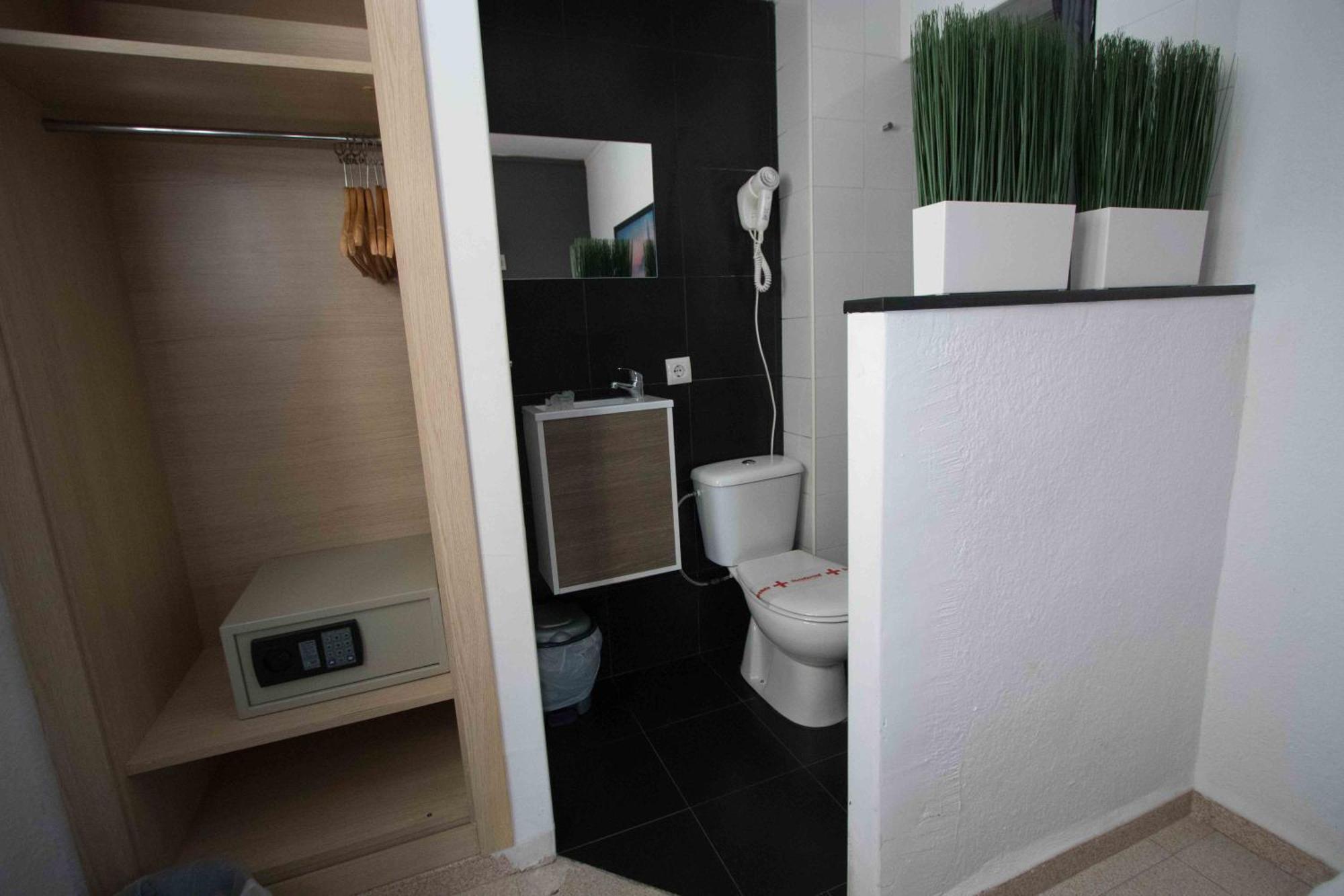 Single Room Annex Building