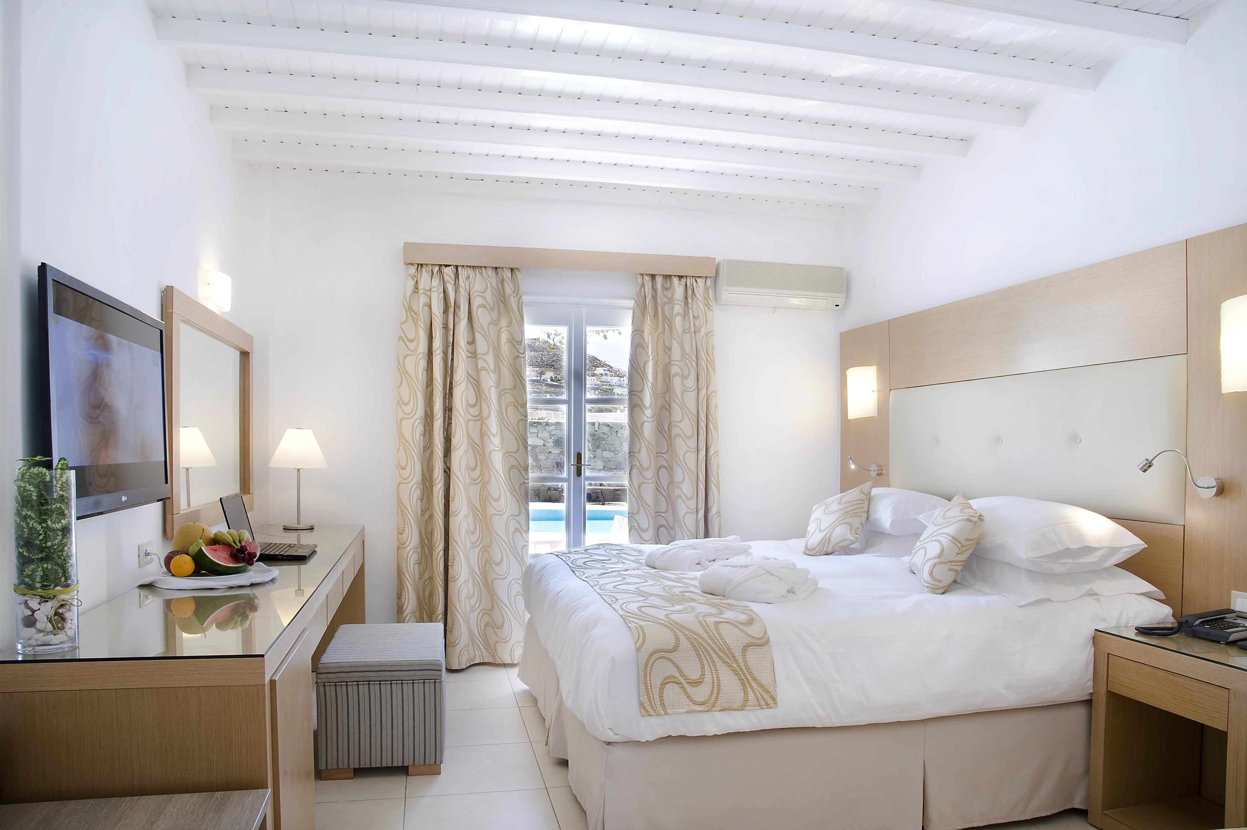 Superior Doppel-/Zweibettzimmer mit Poolblick