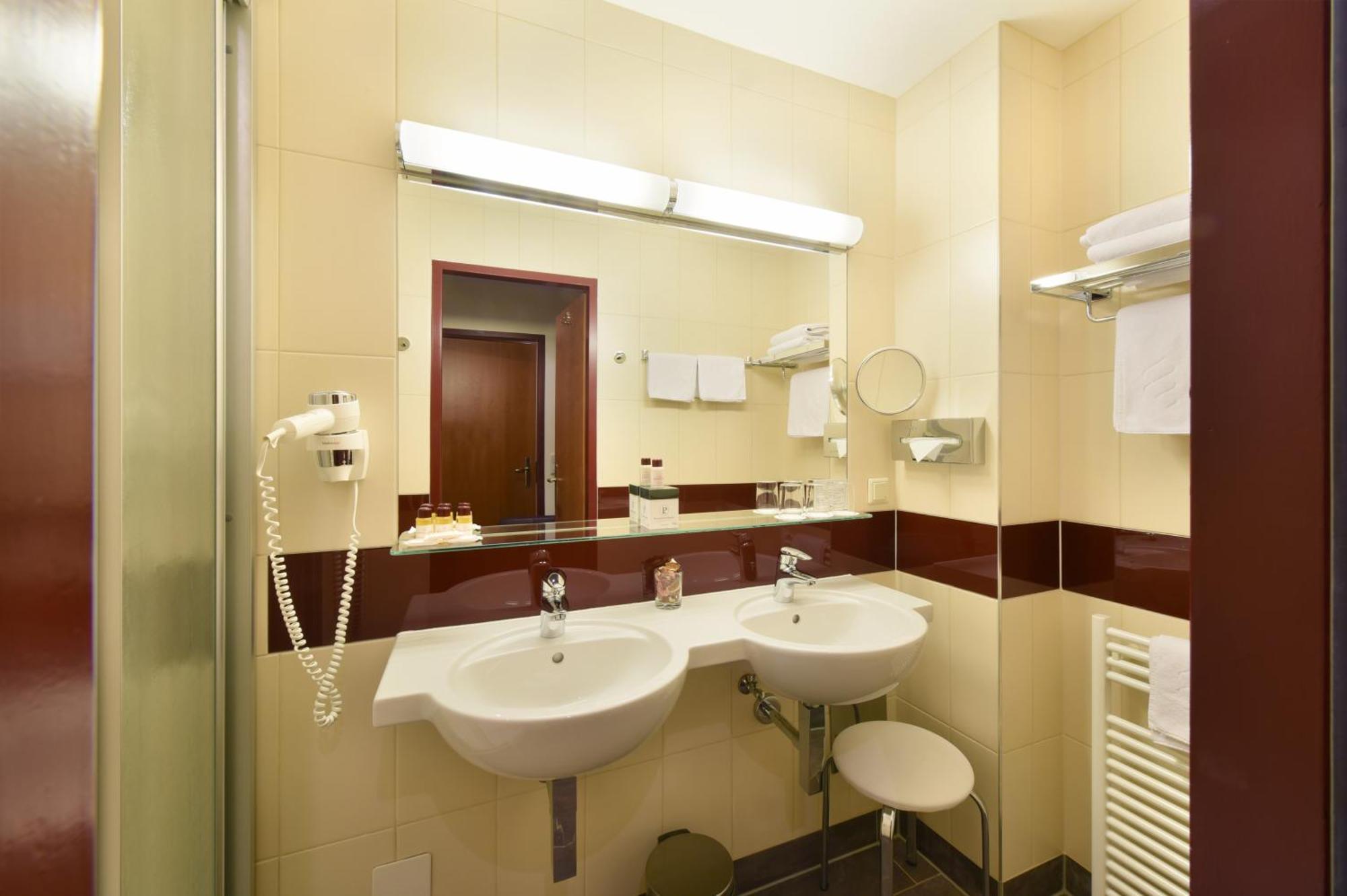 Triple Room SMART street view