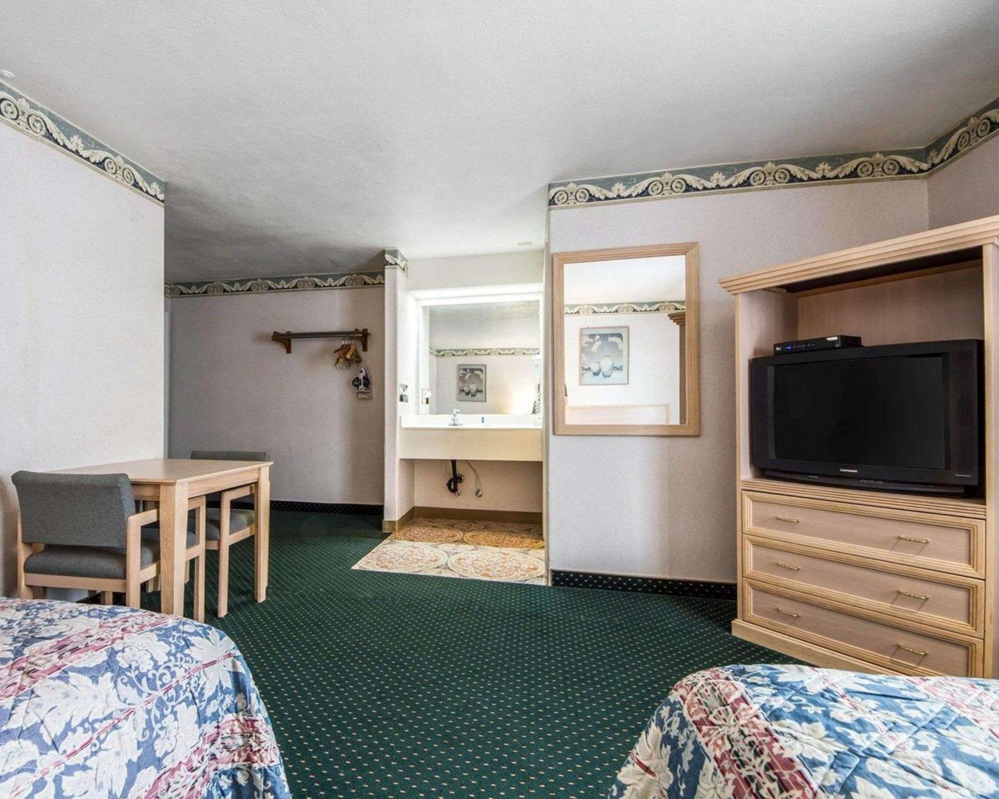 Doppelzimmer mit Queensize-Bett für Nichtraucher