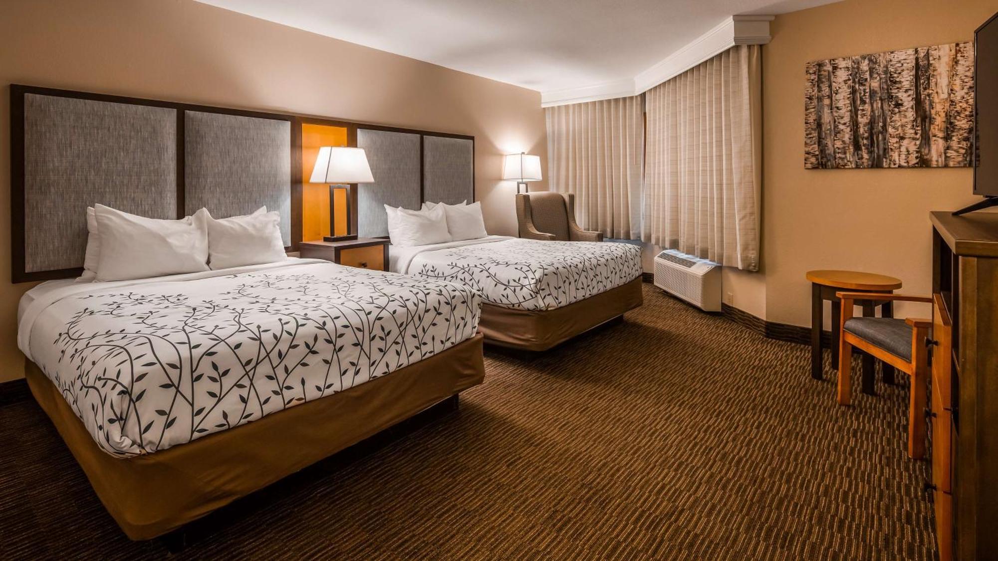 Deluxe Queen Room with Two Queen Beds - Non-Smoking,1626360850:JPEG