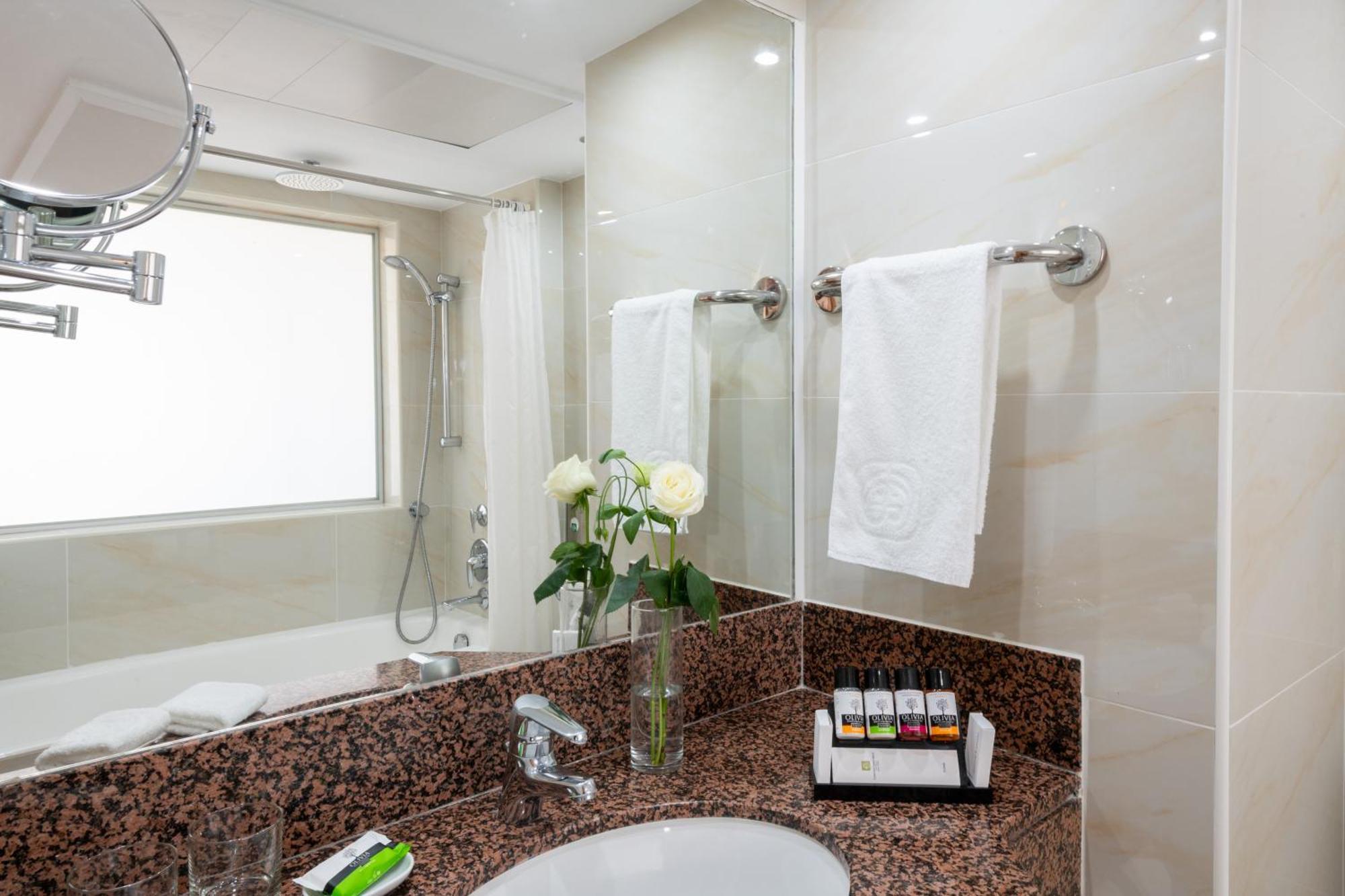Classic Double Room with Land View