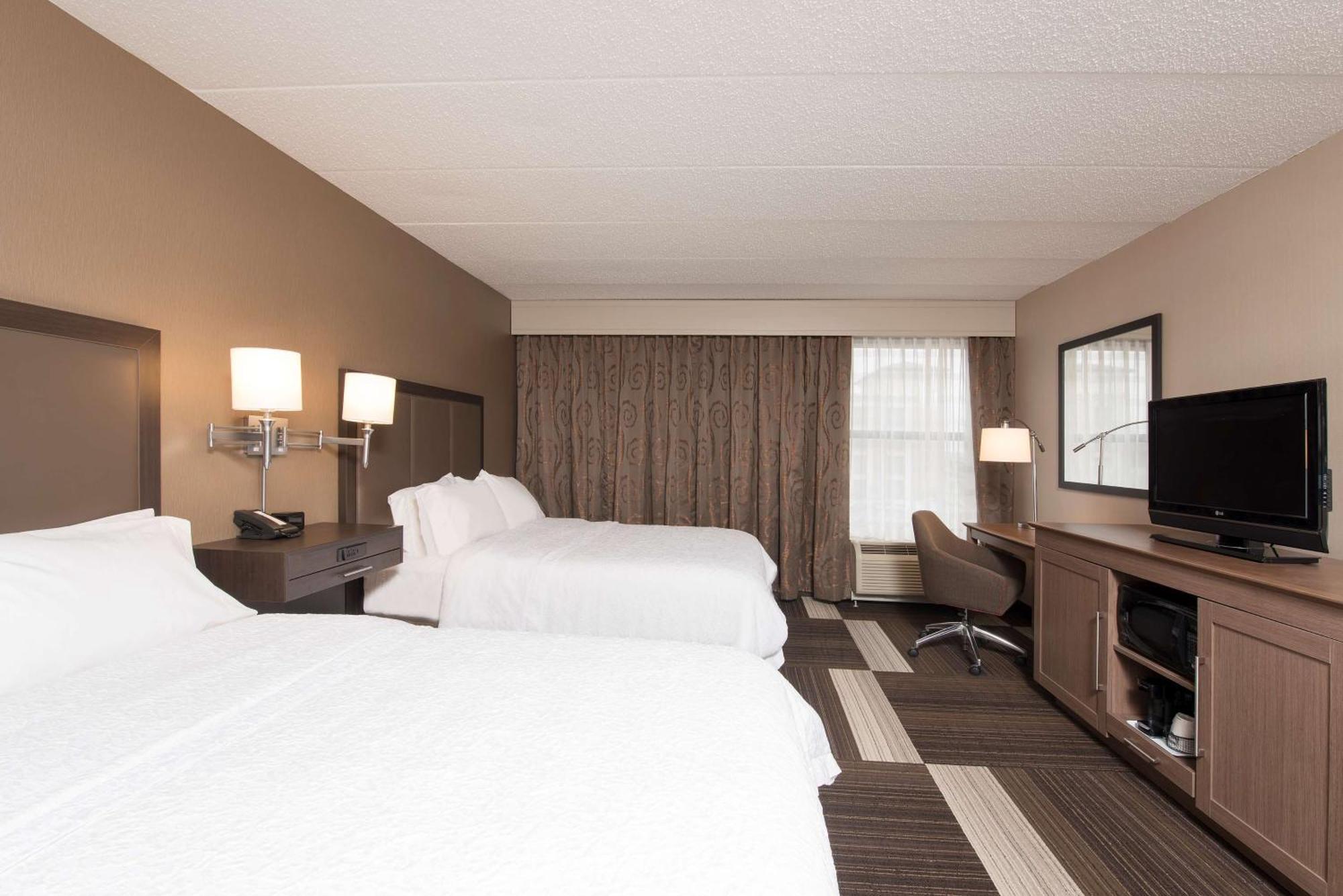 Room with Two Queen Beds - Non-Smoking