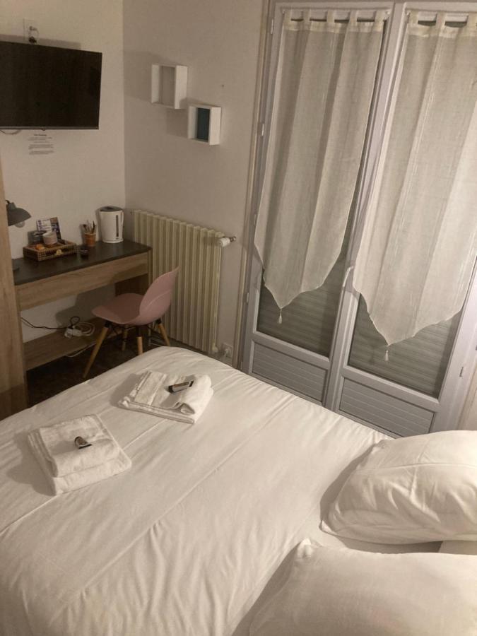 Chambre Double avec Toilettes Communes