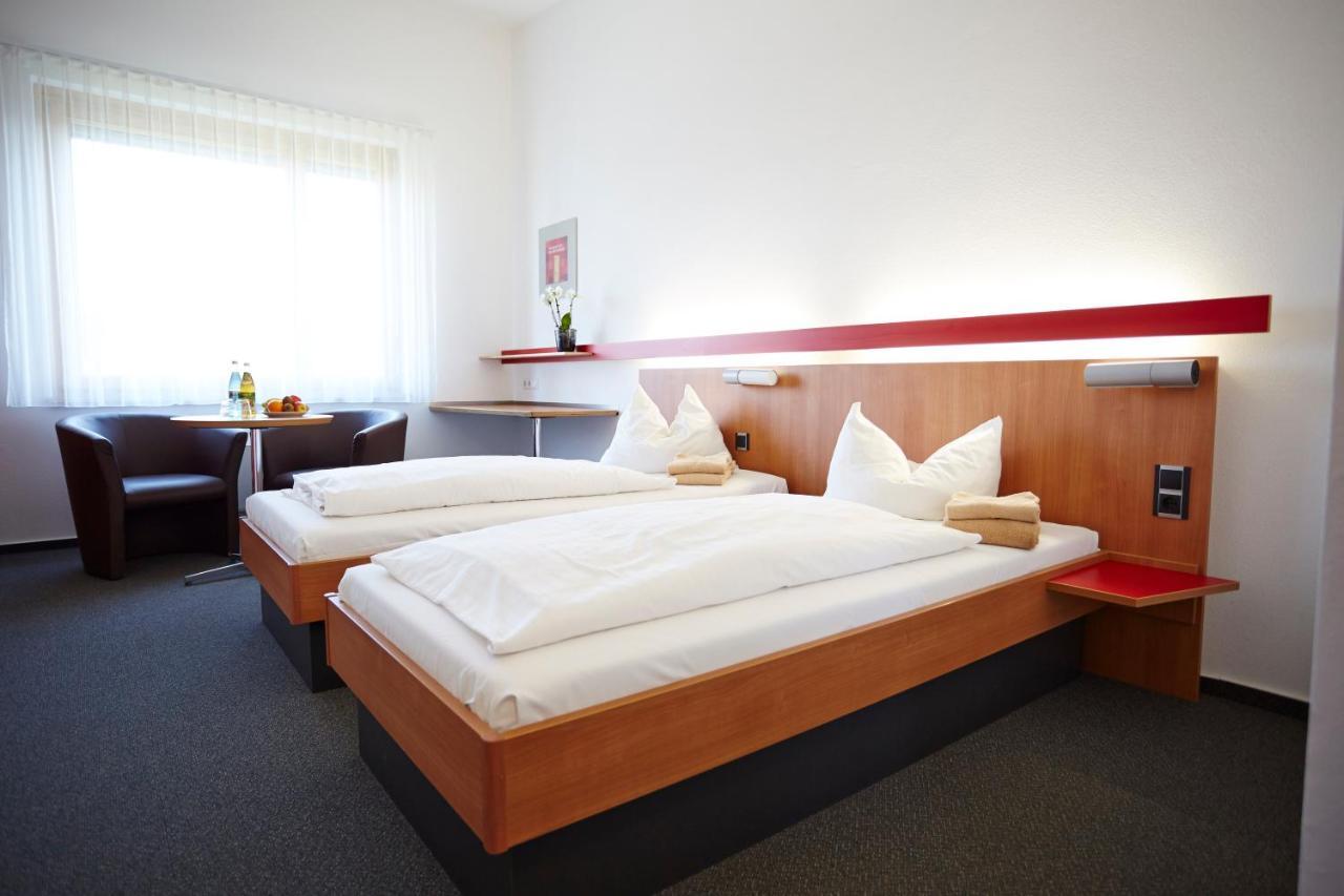 Double Room,1756570511:JPEG
