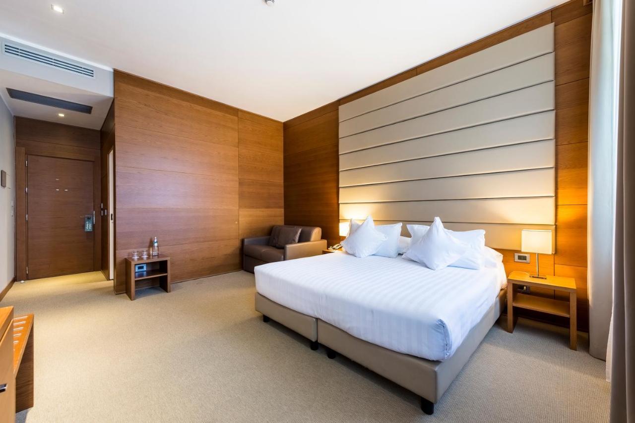 Deluxe Executive Double or Twin Room