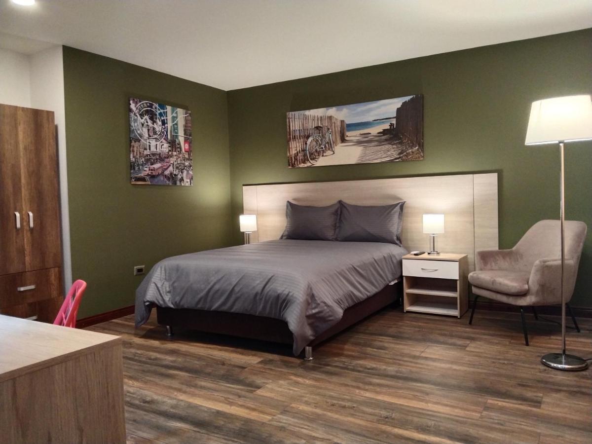 Superior Queen Room,1400063291:JPEG