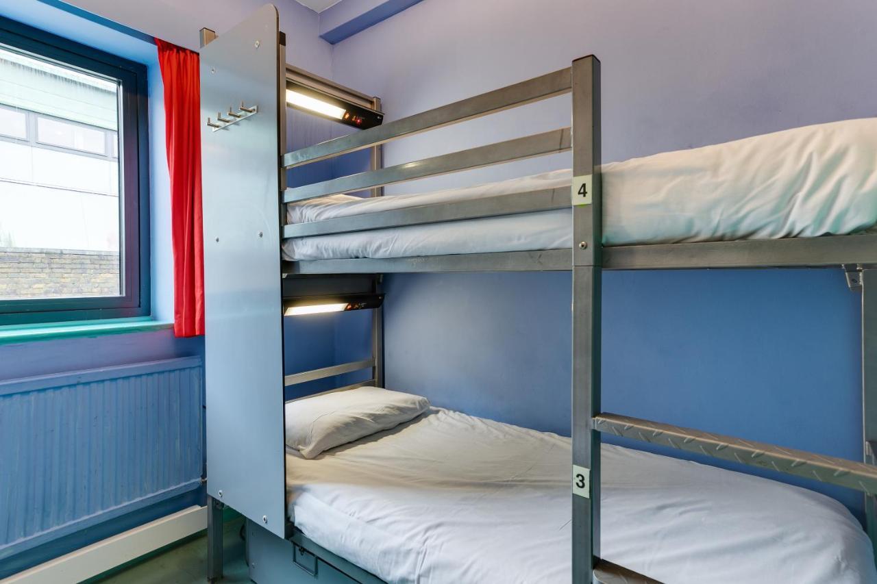 Bed in Mixed Dormitory Room for 4 People