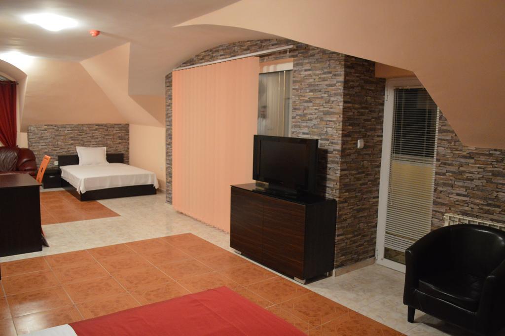Deluxe Junior Suite with Terrace