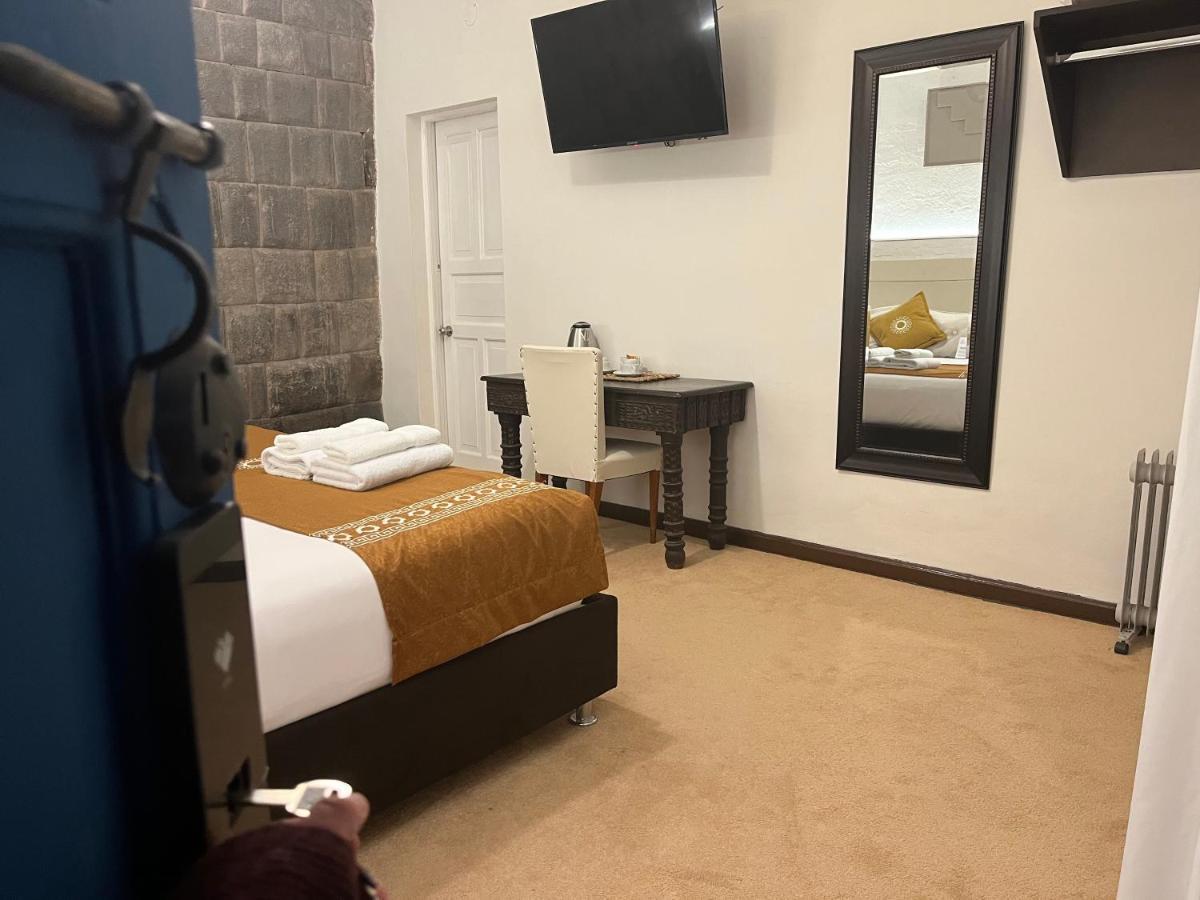 Superior King Room