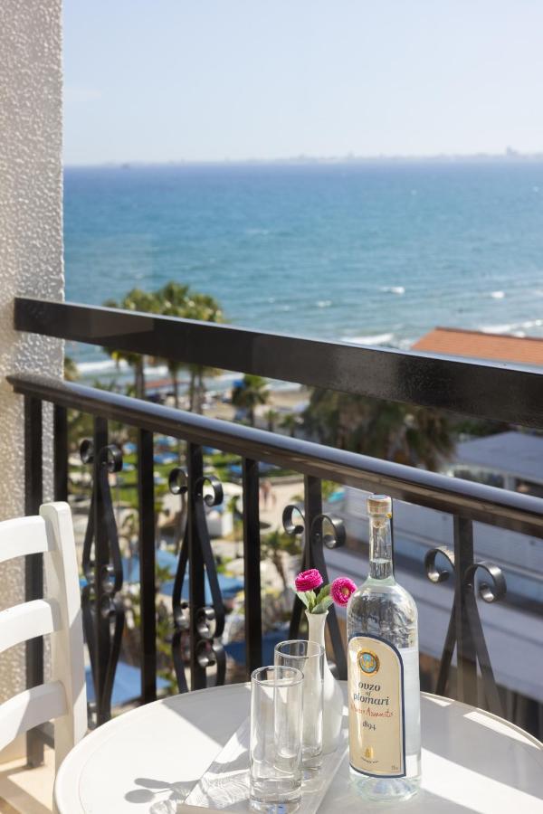 Superior Double or Twin Room Side Sea View