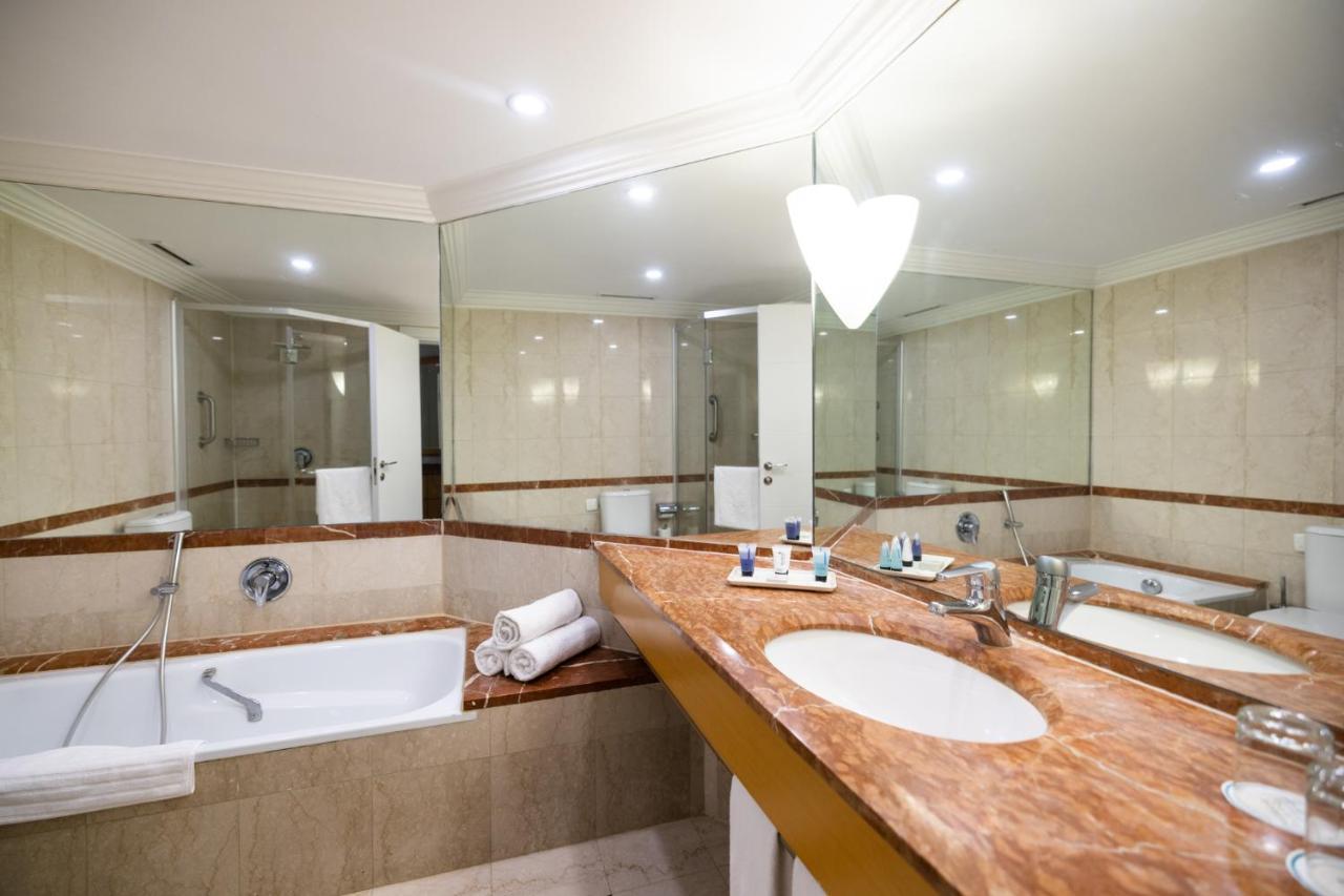 Deluxe Double Room with Sea View,1553467870:JPEG