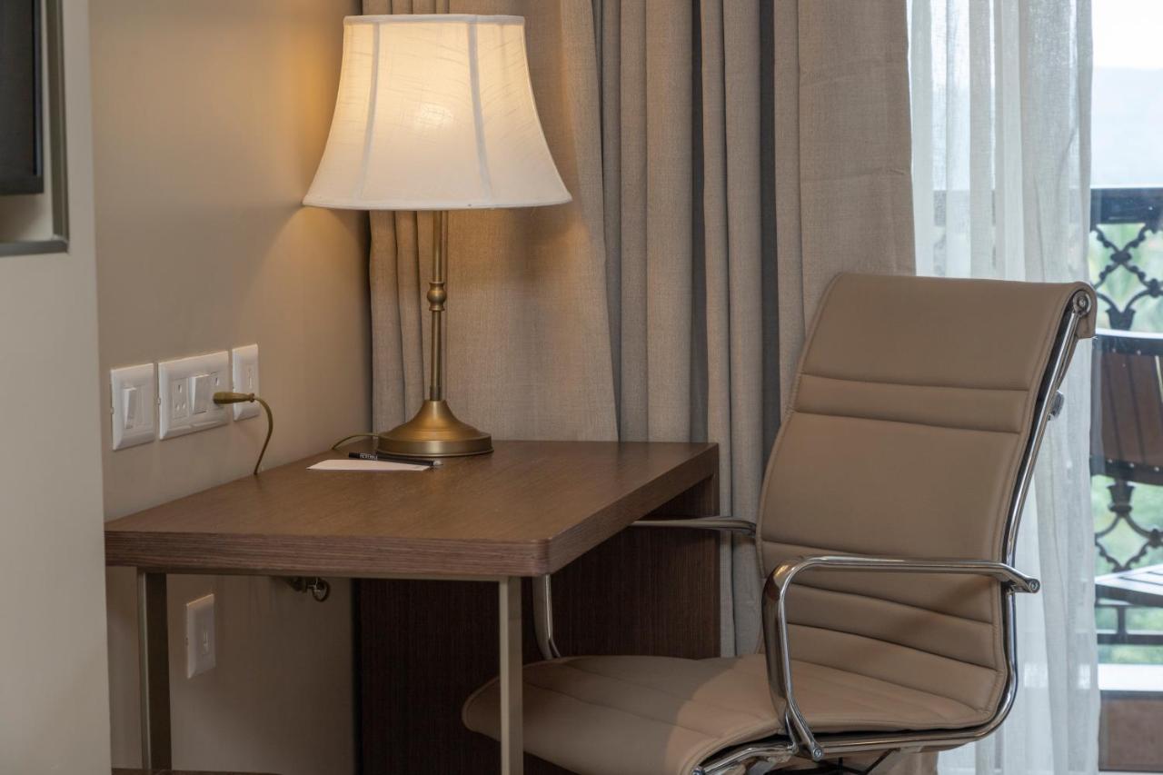 Deluxe Twin with Balcony - Kids’ swim classes + 15% off Food & Beverage