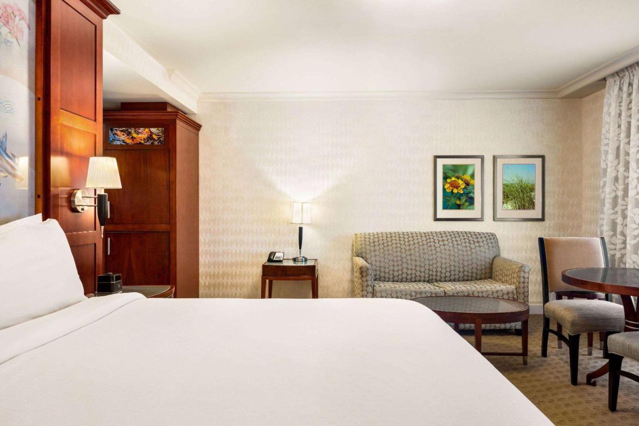 King Room with Kitchenette and Sofabed