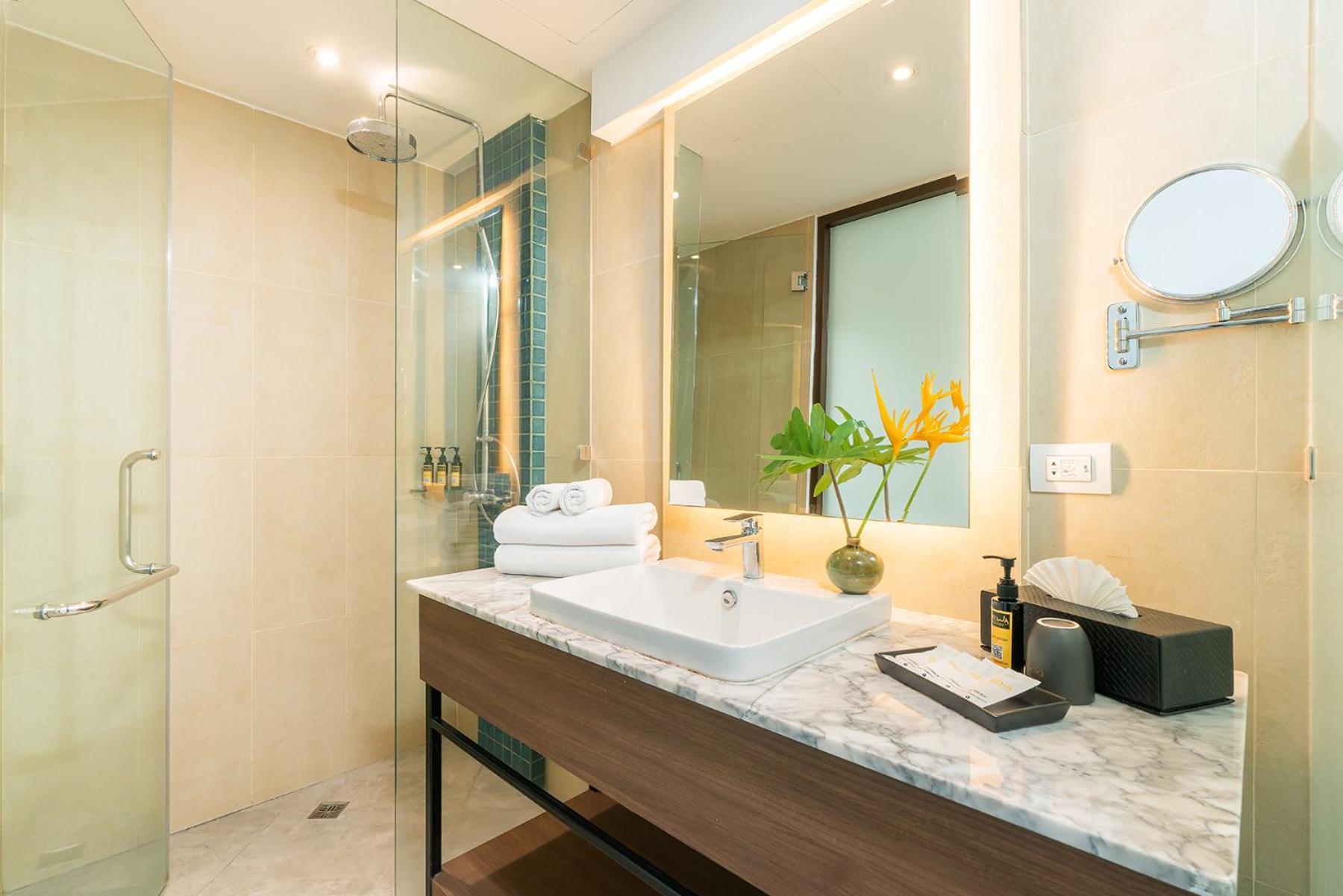 Deluxe Double or Twin Room with Balcony