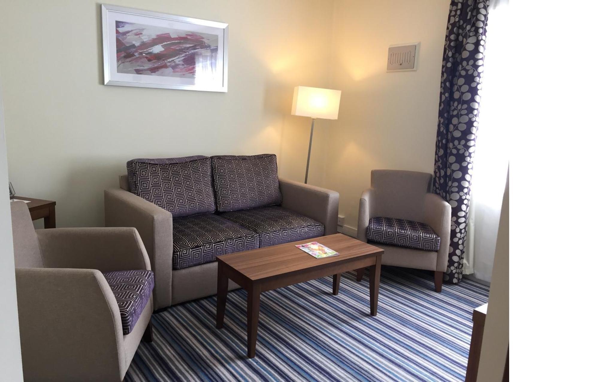 Premium King Room,1516340968:JPEG
