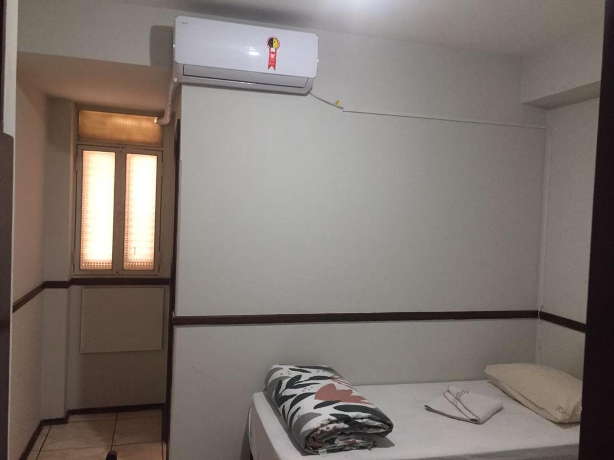 Quarto Individual Standard com Chuveiro