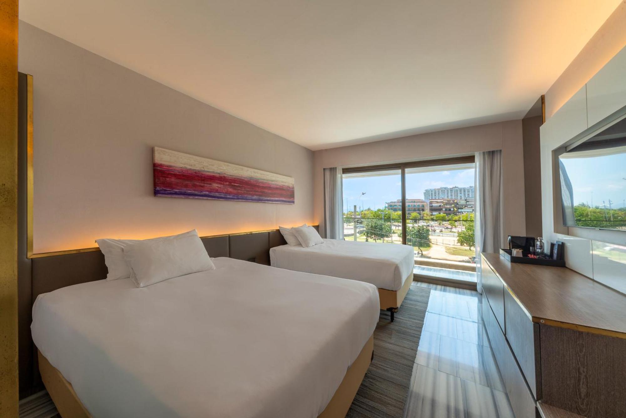 Habitación Doble con vistas a la montaña