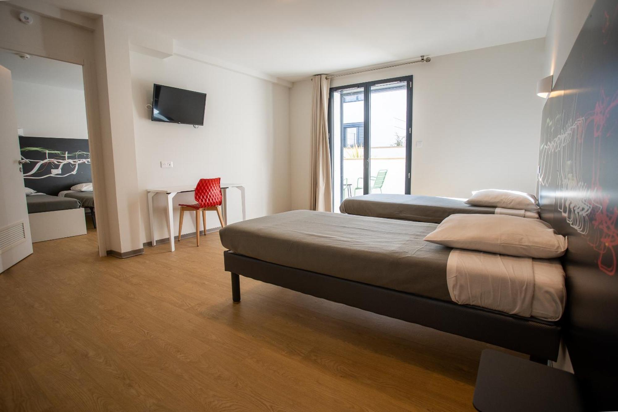 Quadruple Room,1500694117:JPEG