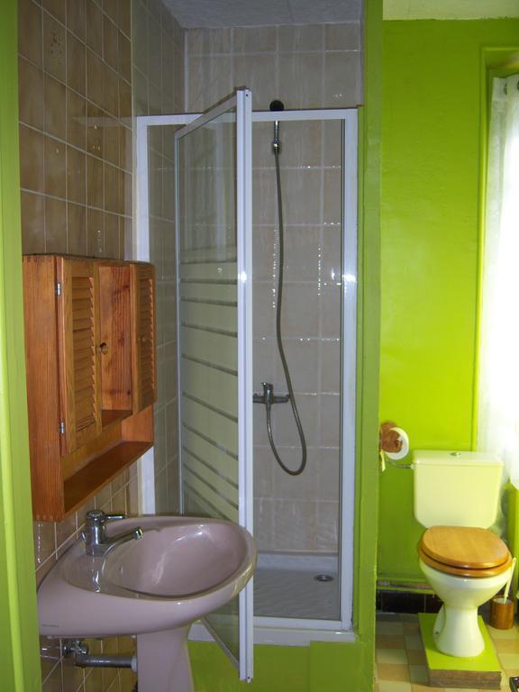 Family Room Terrace external private bathroom,227825198:JPEG