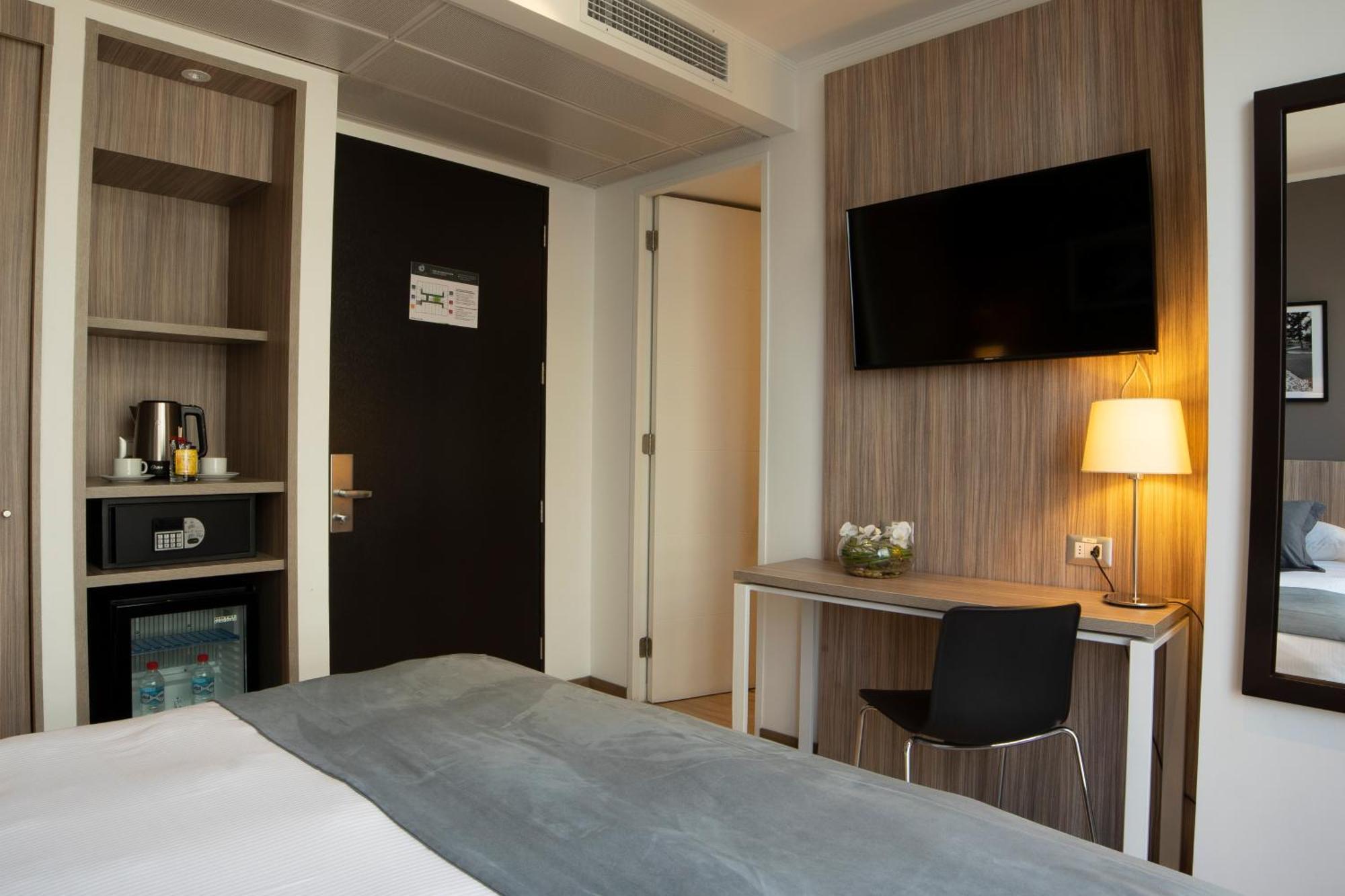 Small Single Room
