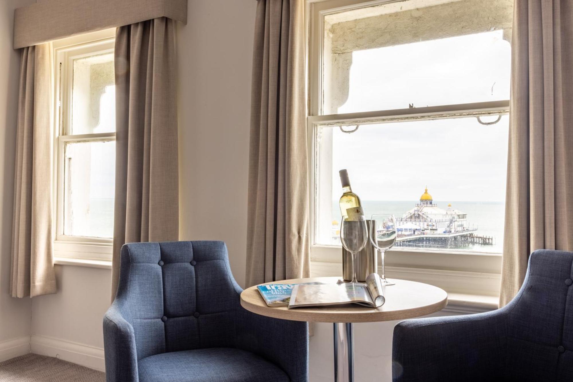 Superior Twin Room with Sea View,1559403103:JPEG