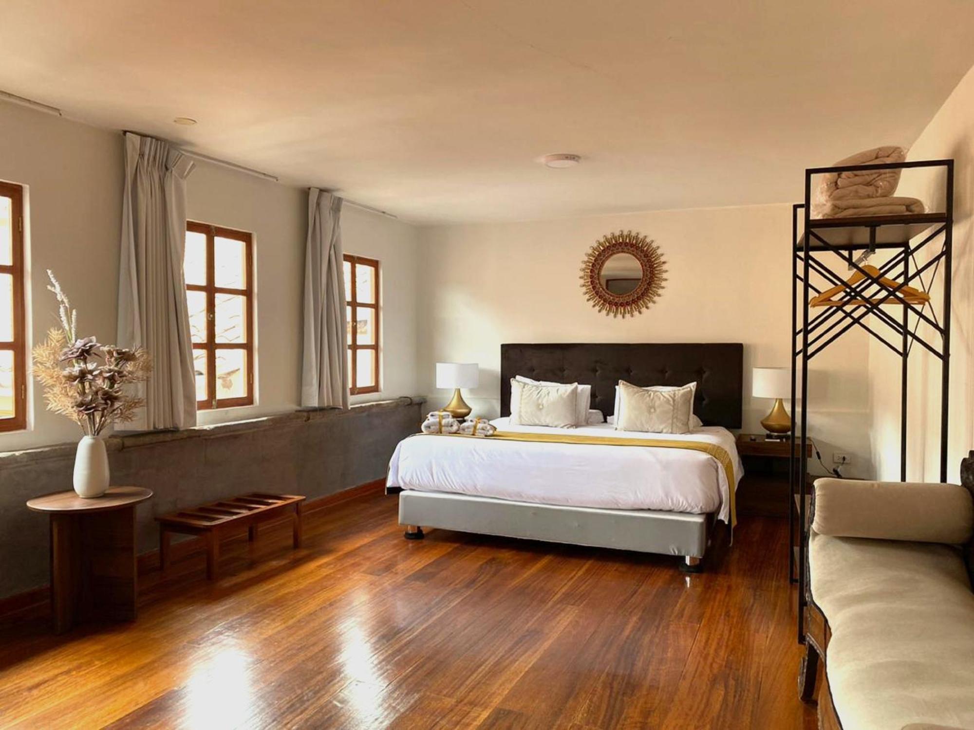 Superior King Room
