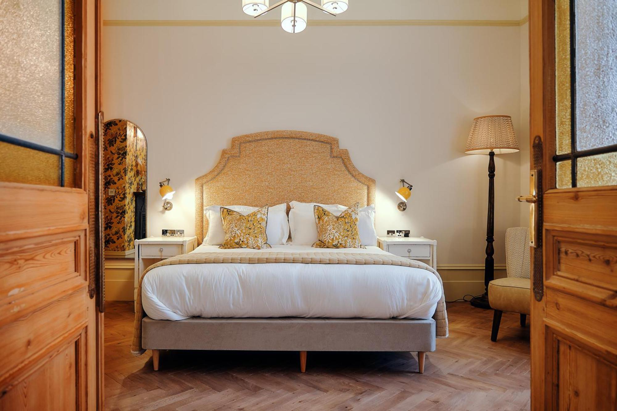 King Room,1541349550:JPEG