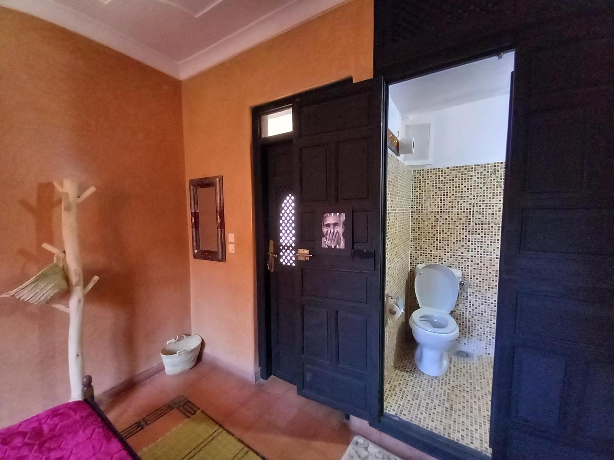 Double or Twin Room Private Bathroom