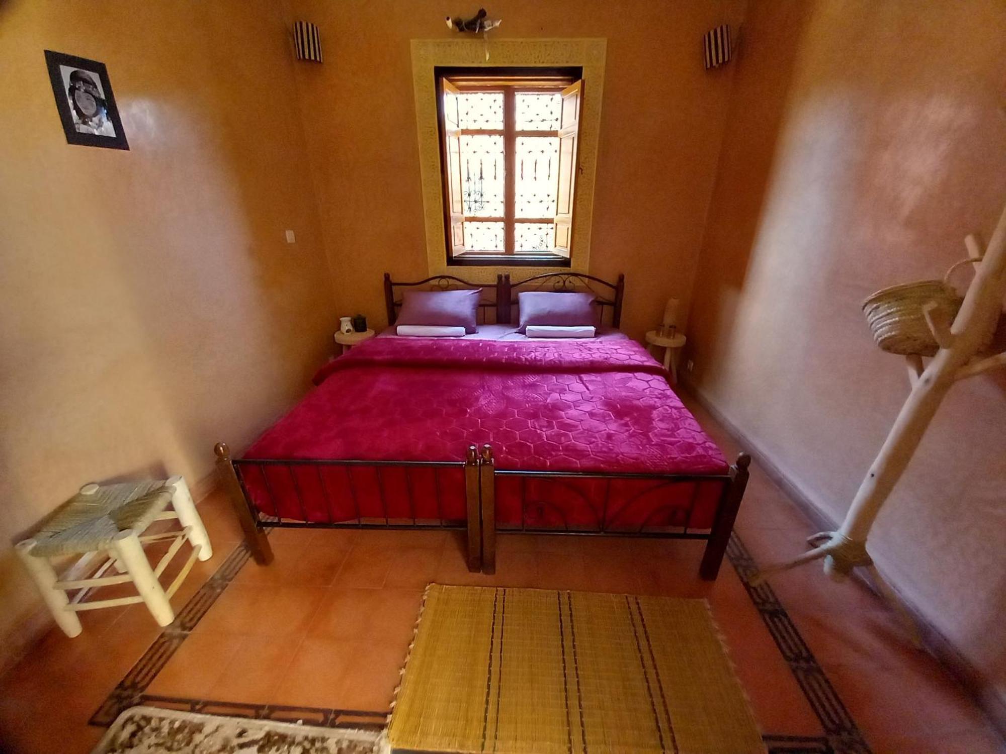 Double or Twin Room Private Bathroom
